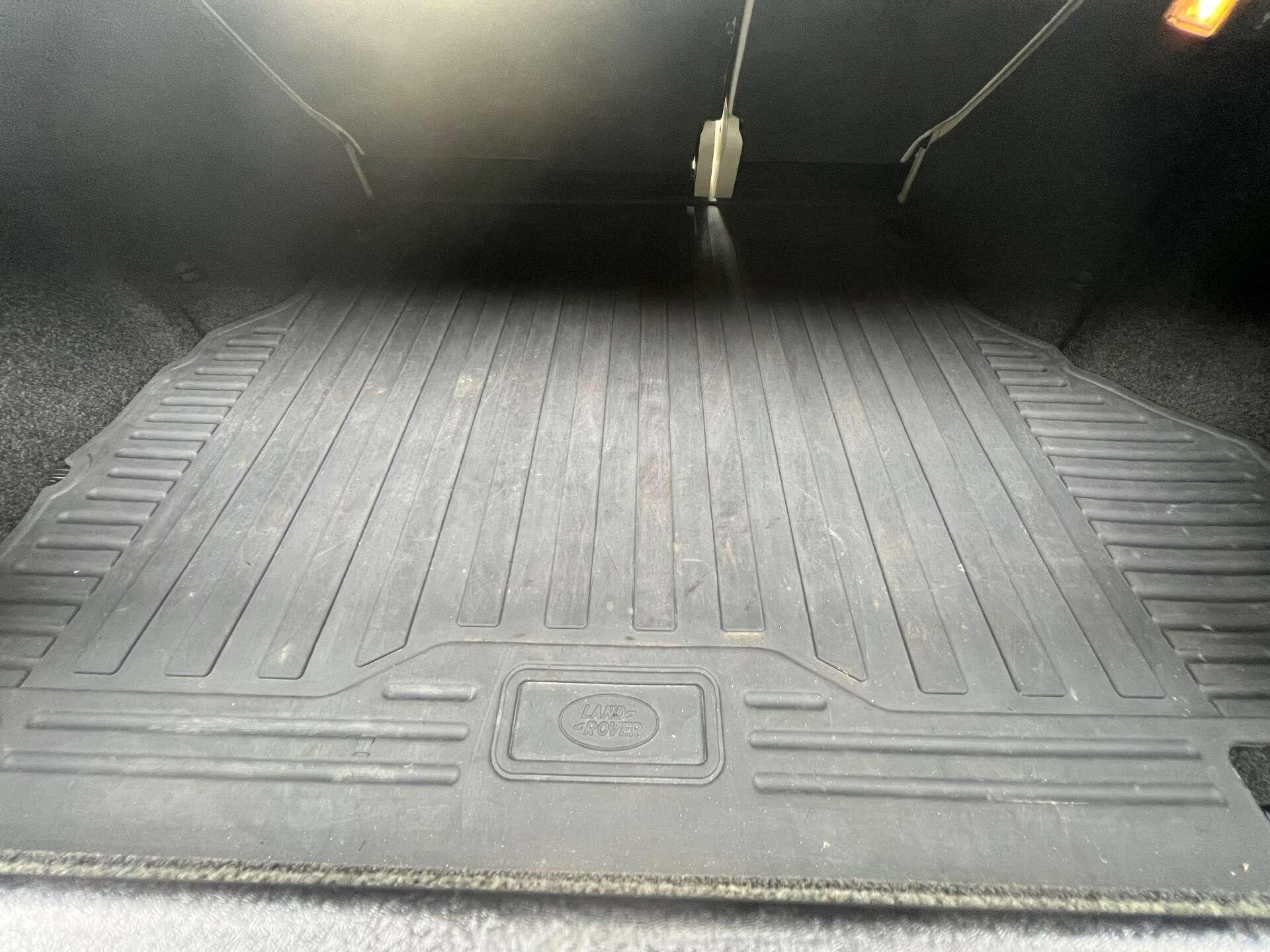 Land Rover Range Rover view 65