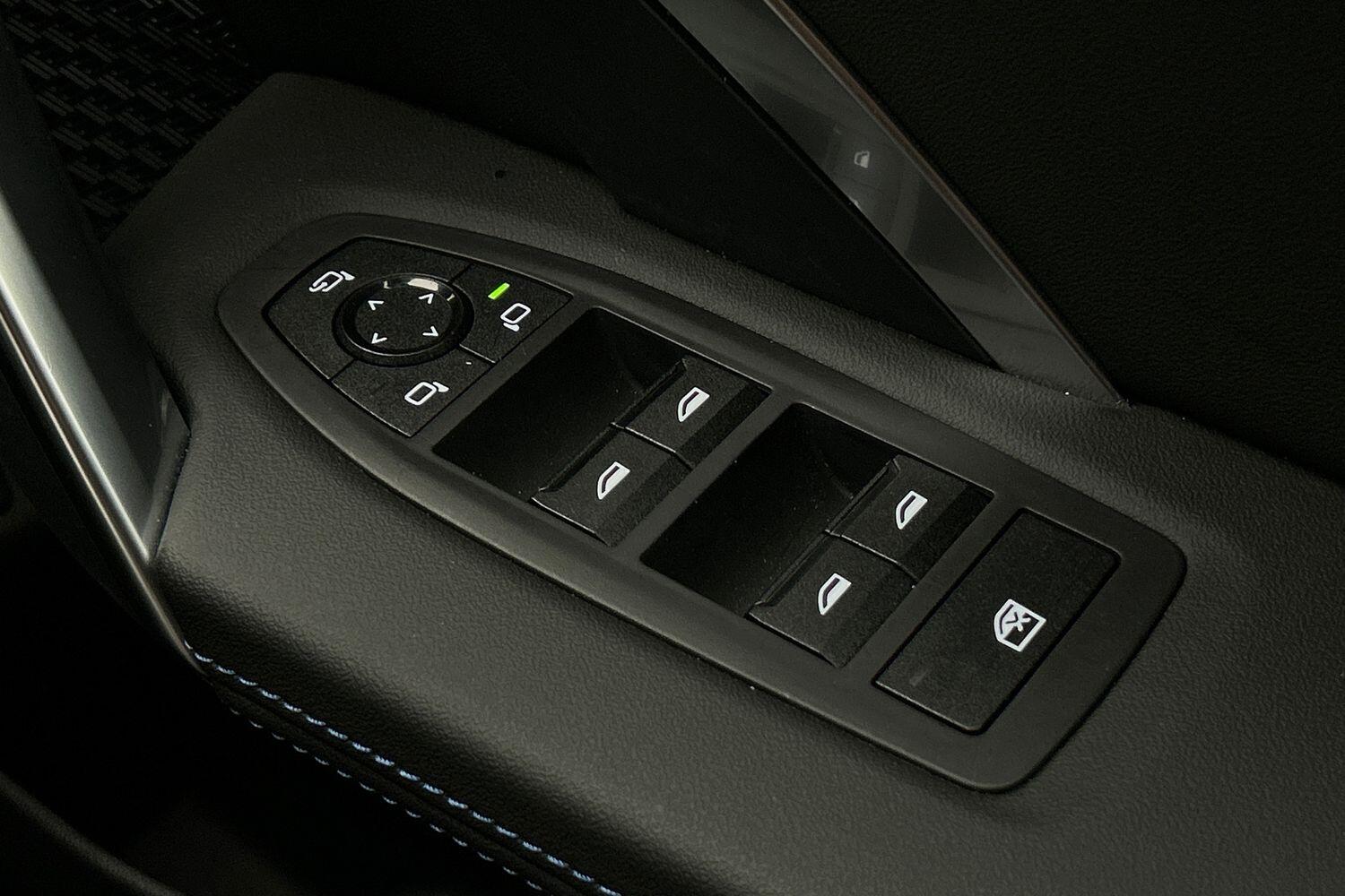 BMW iX2 view 23