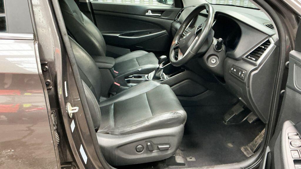 Hyundai Tucson view 12