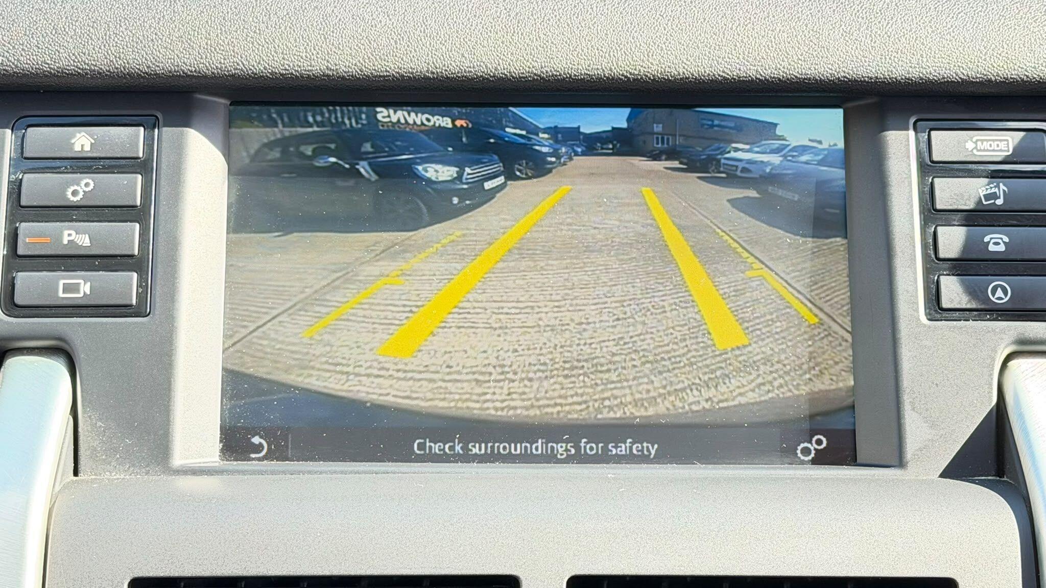 Land Rover Discovery Sport view 25