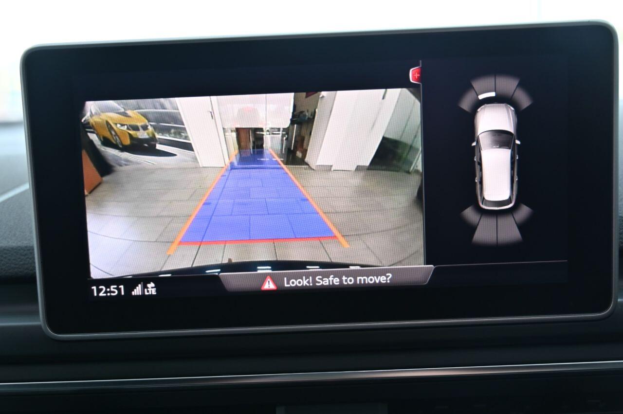 Audi S4 Avant view 24
