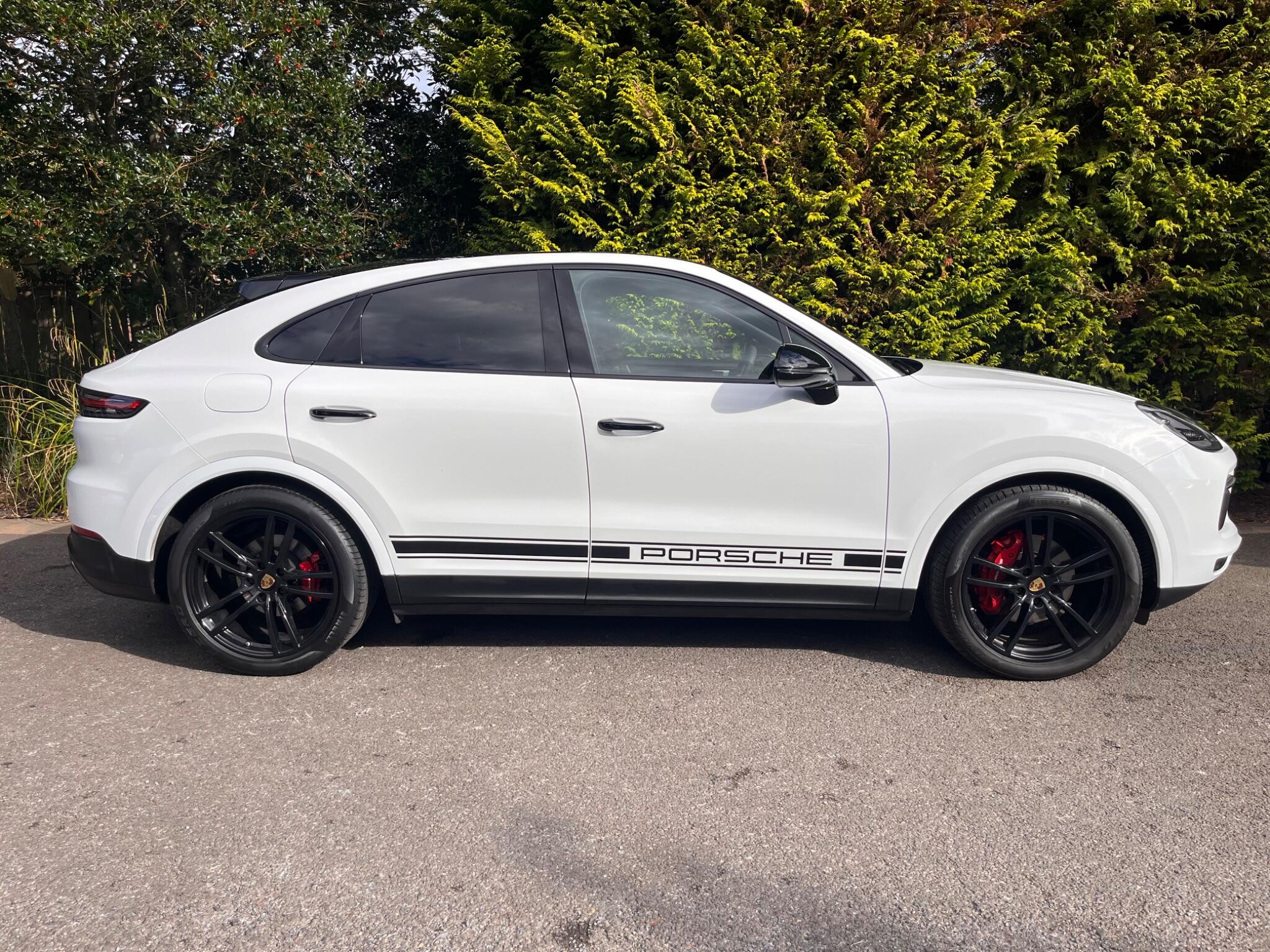 Porsche Cayenne view 15
