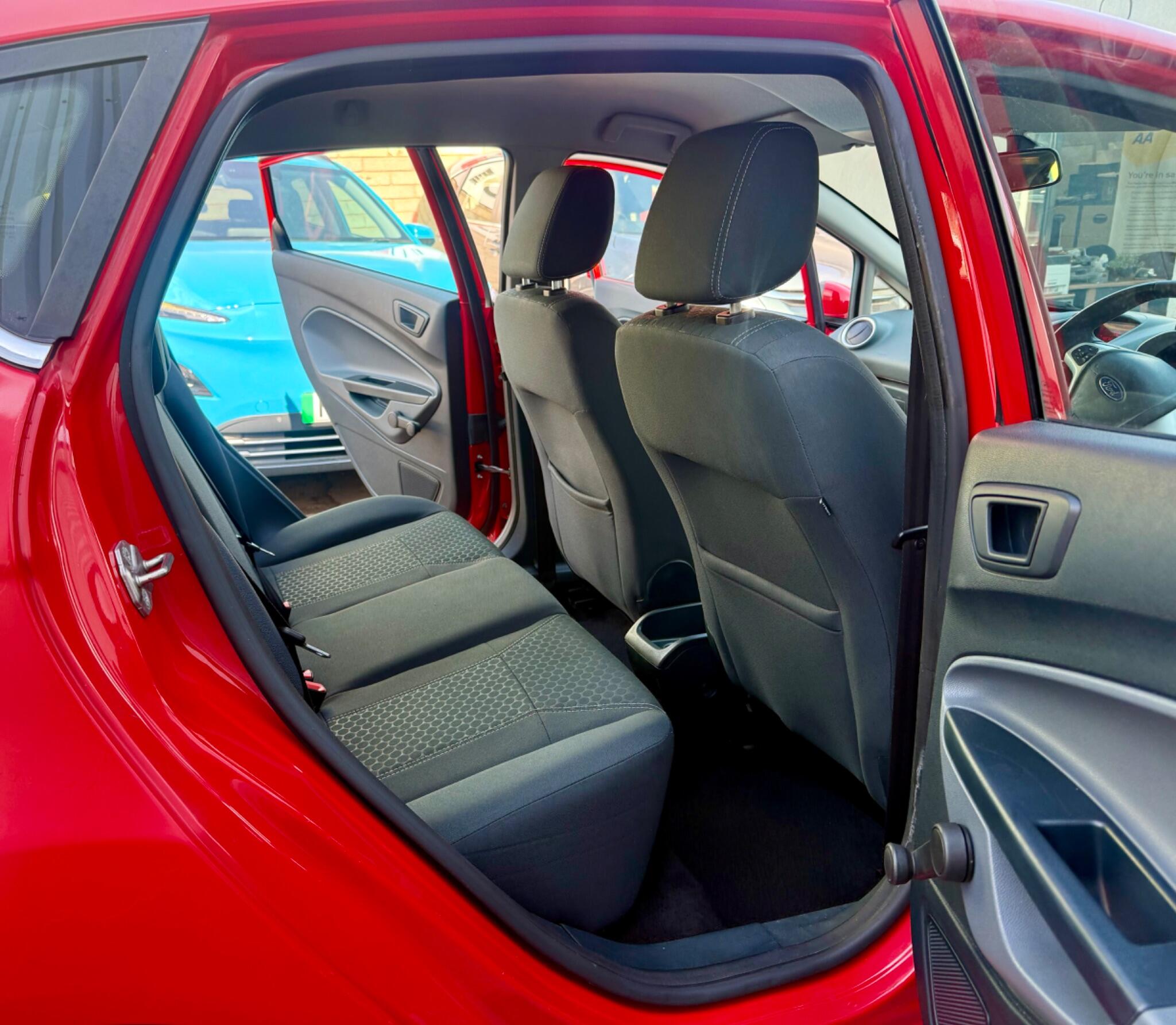 Ford Fiesta view 12