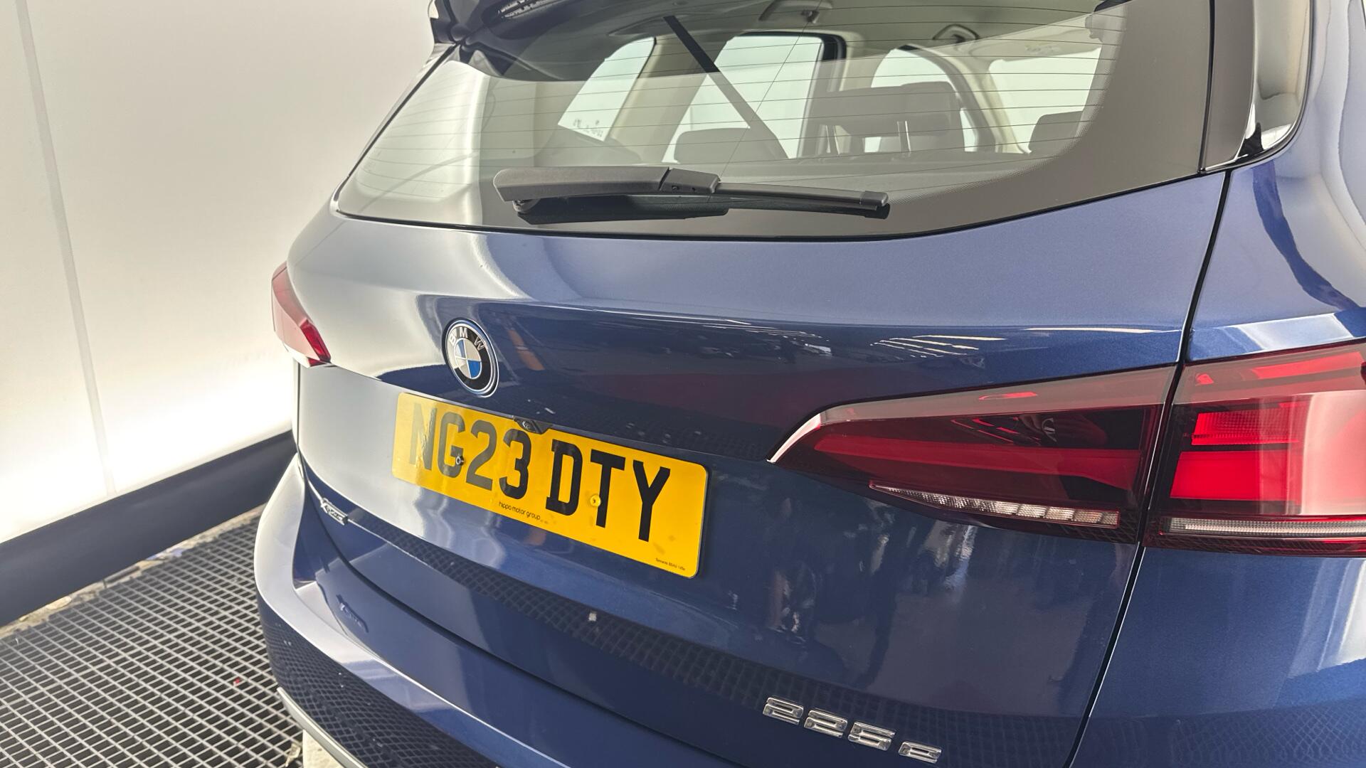 BMW 2 Series Active Tourer view 23
