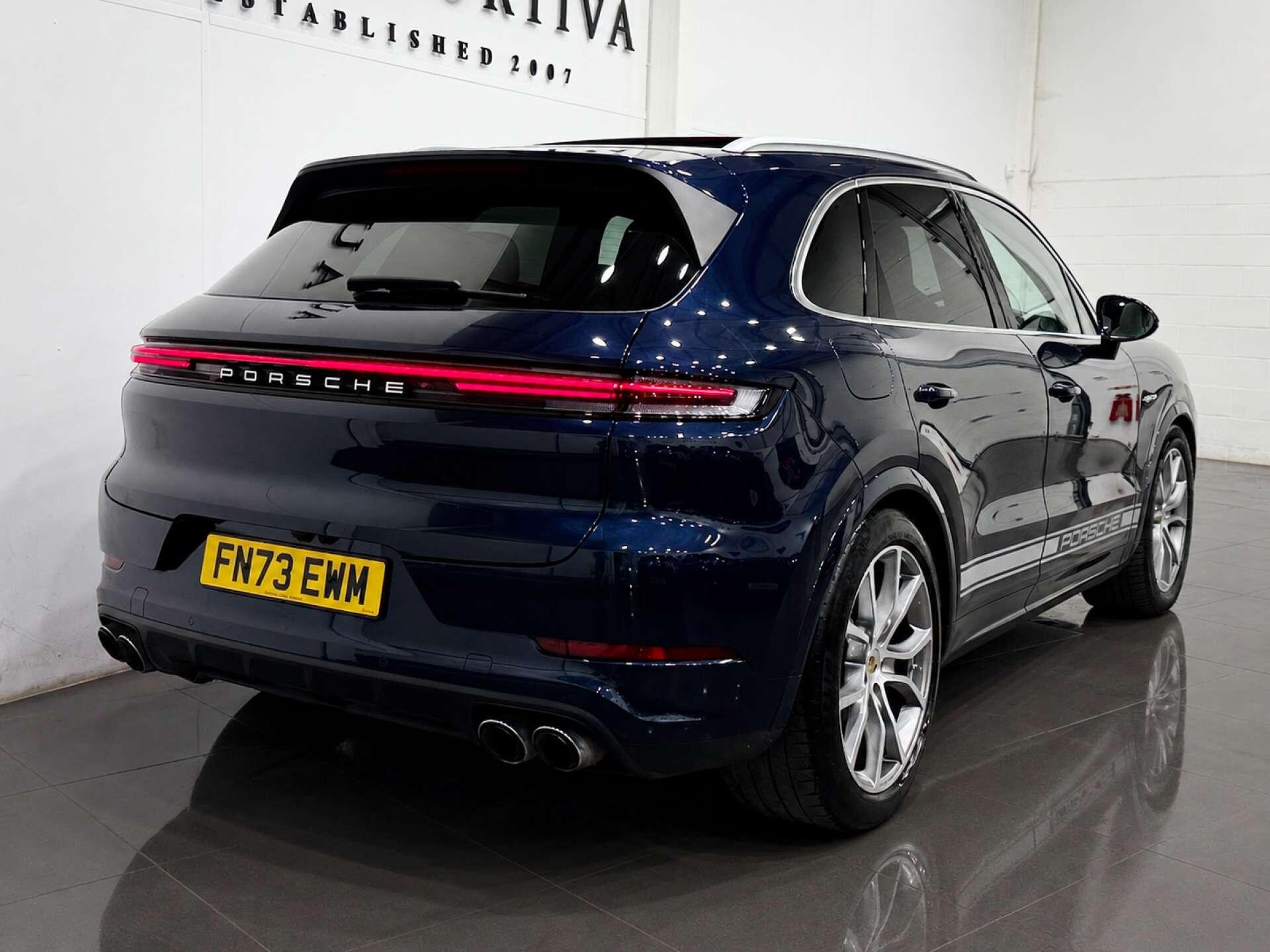 Porsche Cayenne view 4