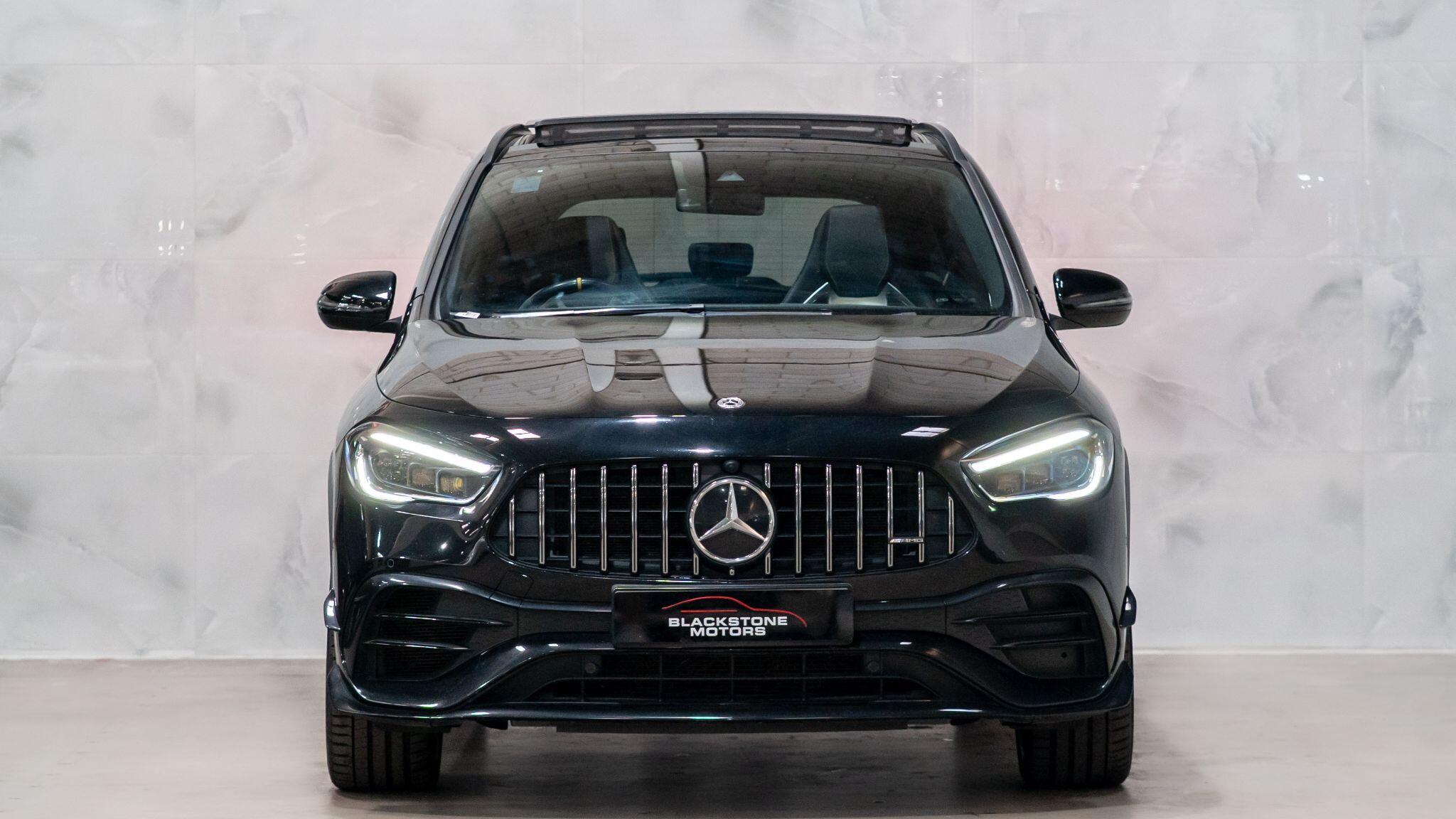 Mercedes-Benz Gla view 4