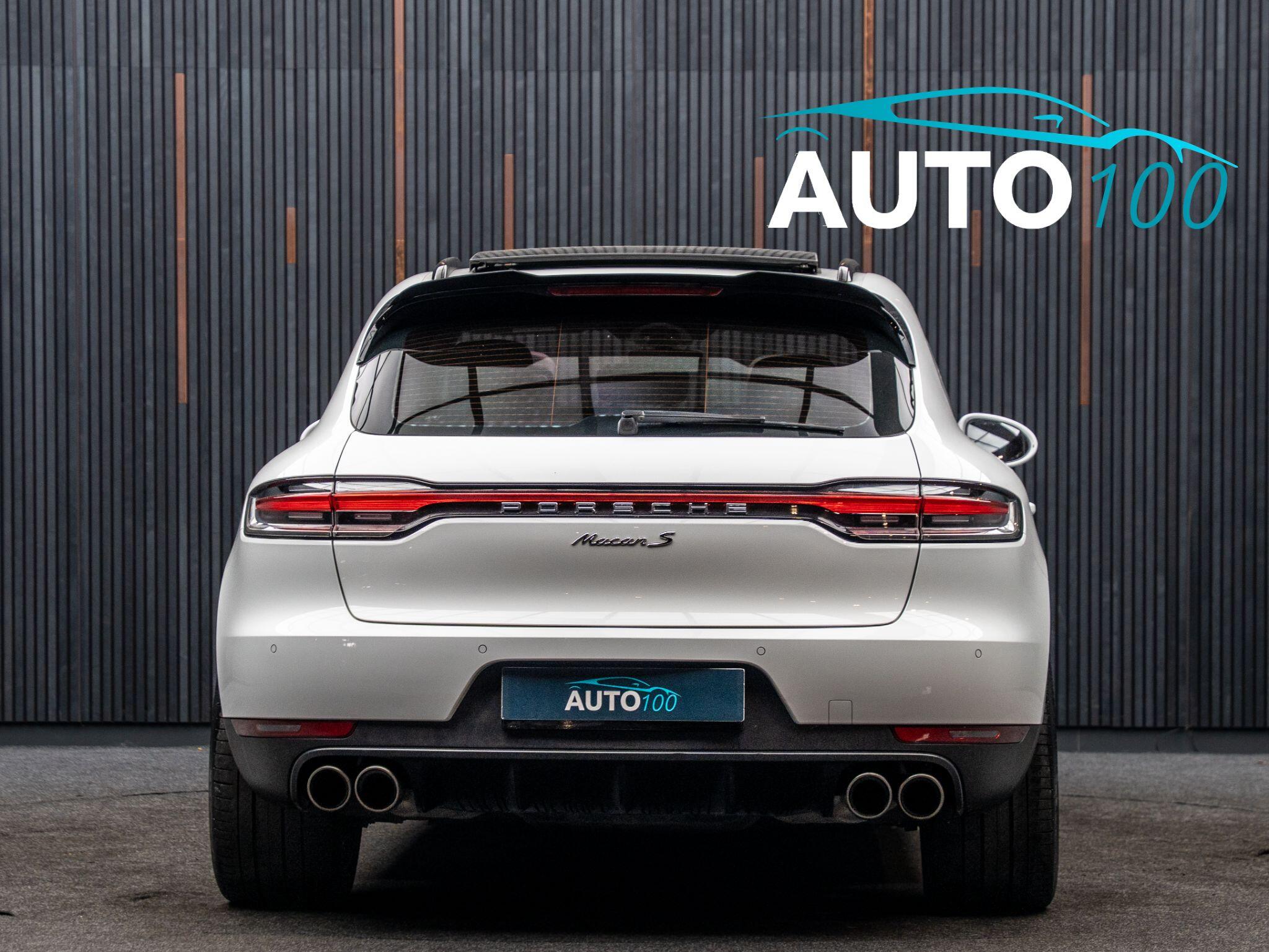 Porsche Macan view 21