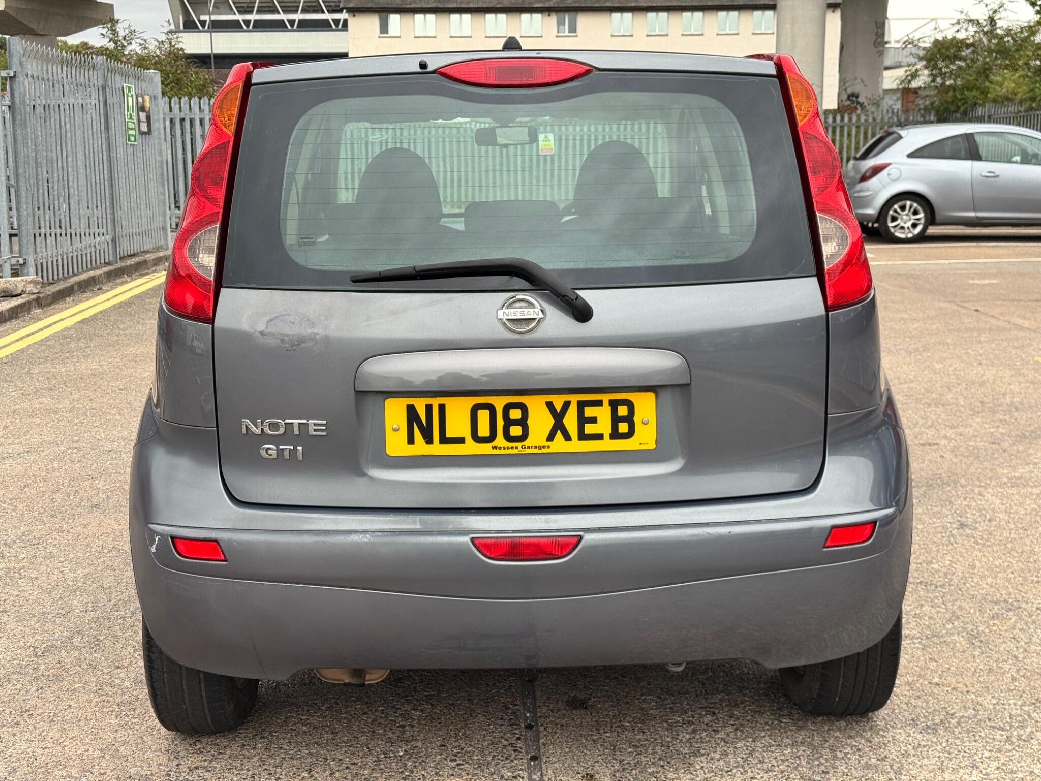 Nissan Note view 11