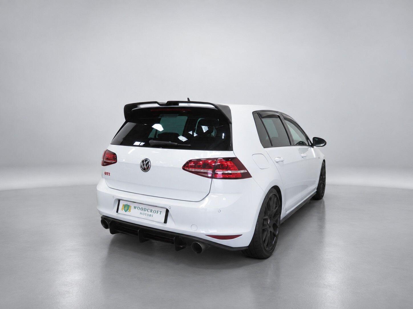 Volkswagen Golf view 8