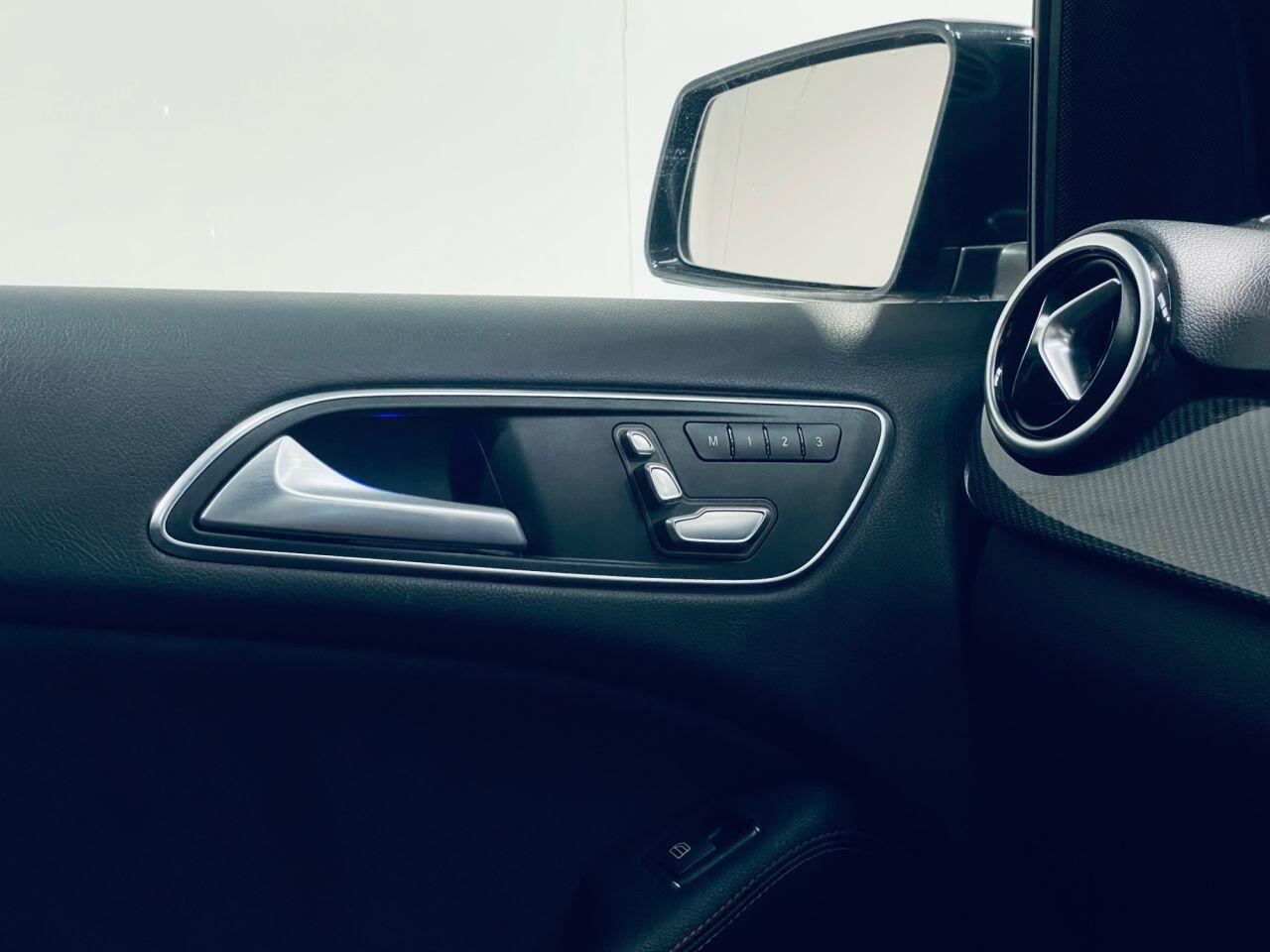 Mercedes-Benz B-Class view 25