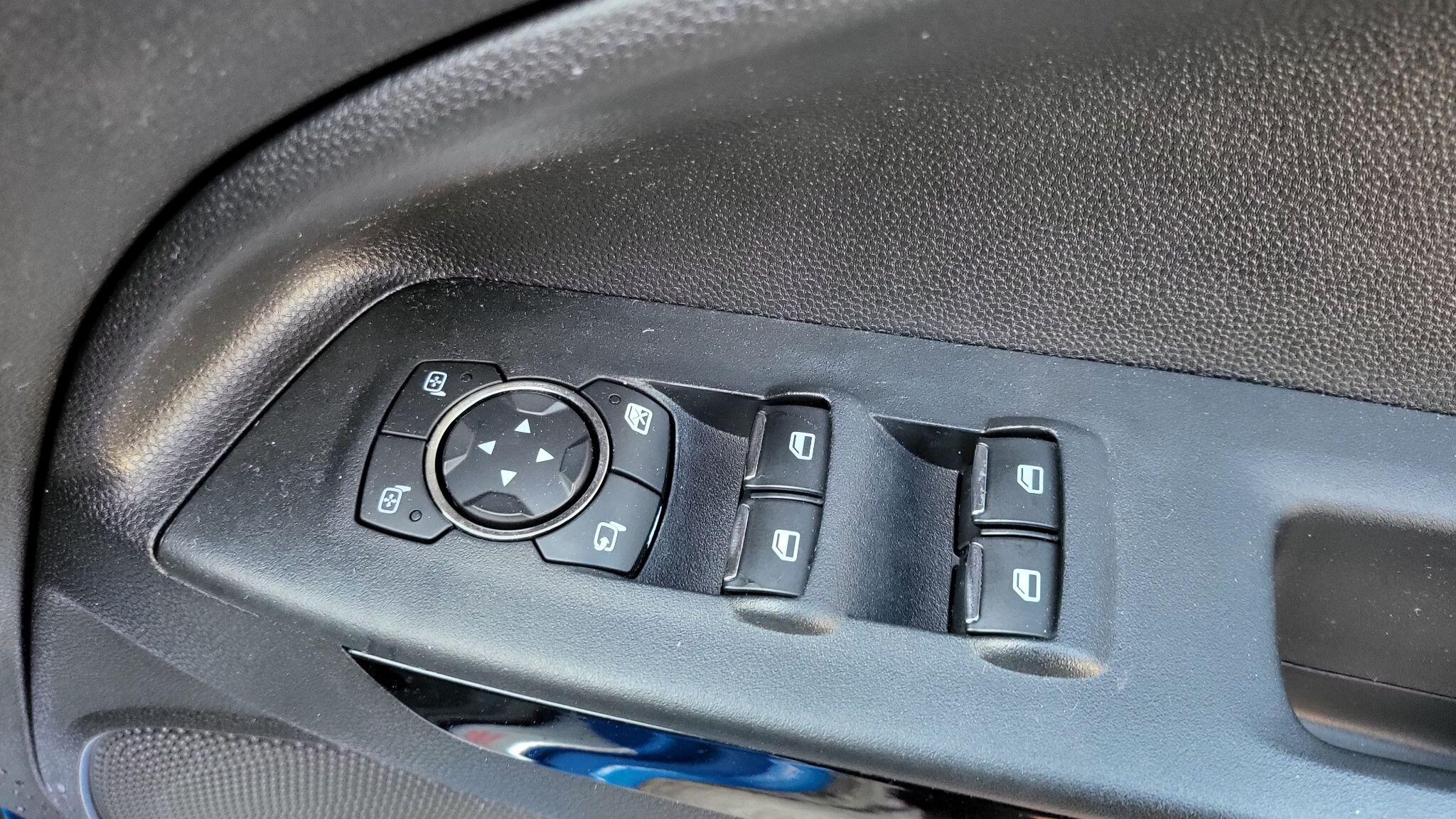 Ford Ecosport view 31