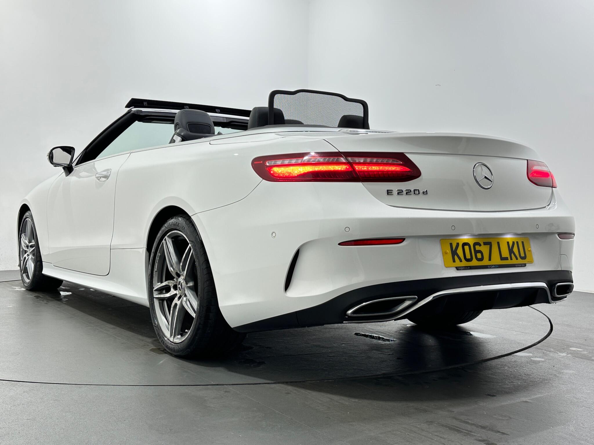 Mercedes-Benz E-Class view 48