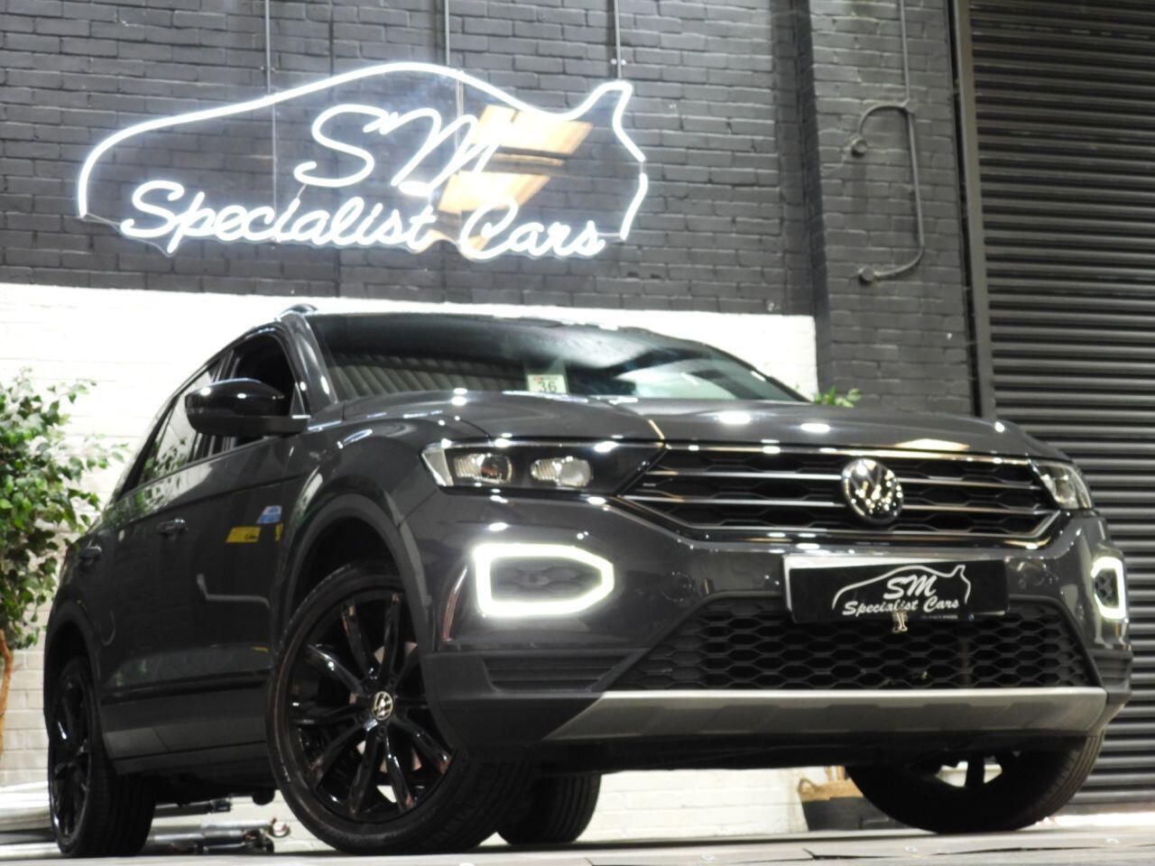 Volkswagen T-Roc view 40