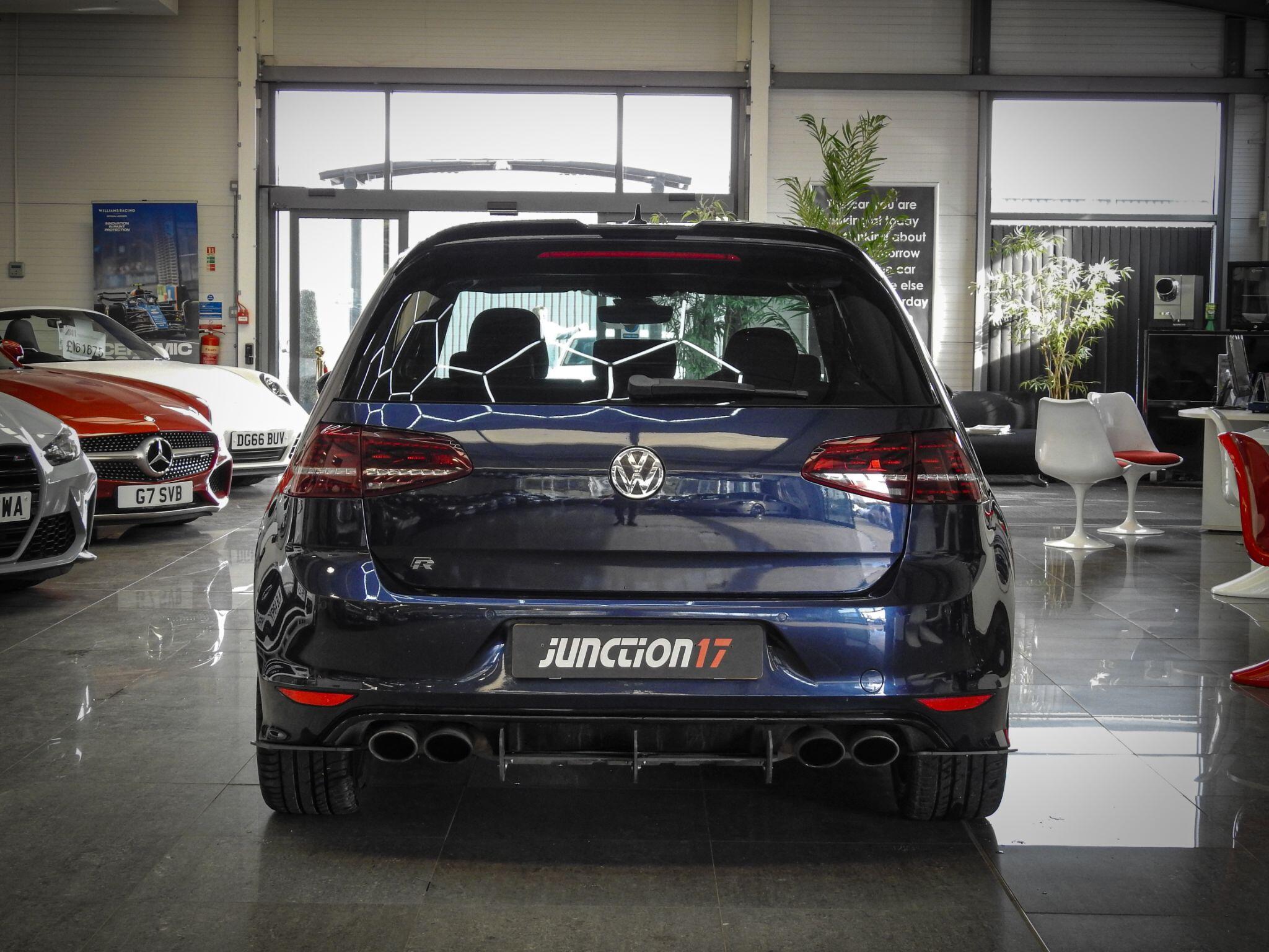 Volkswagen Golf view 14