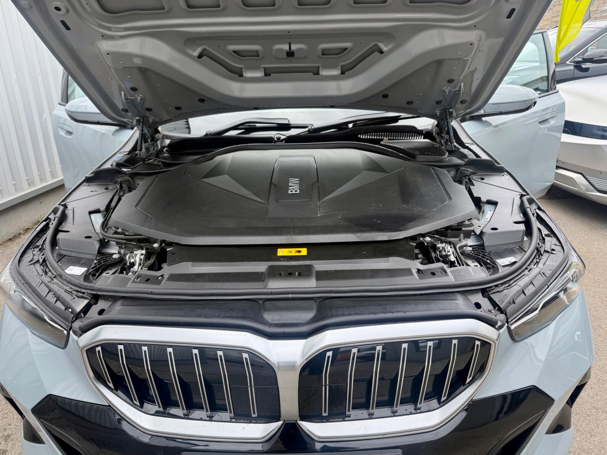 BMW I5 view 20