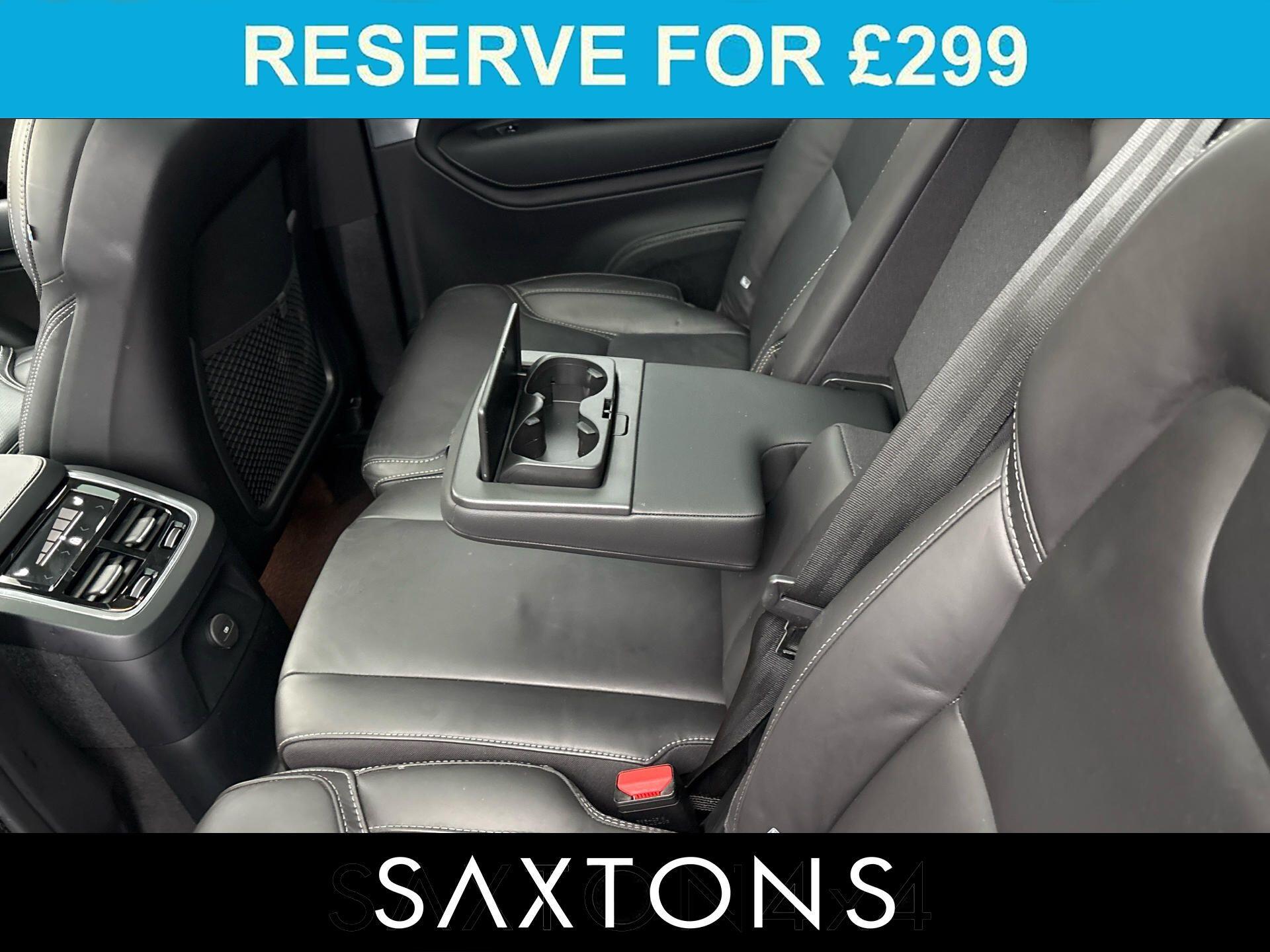 Volvo XC90 view 11