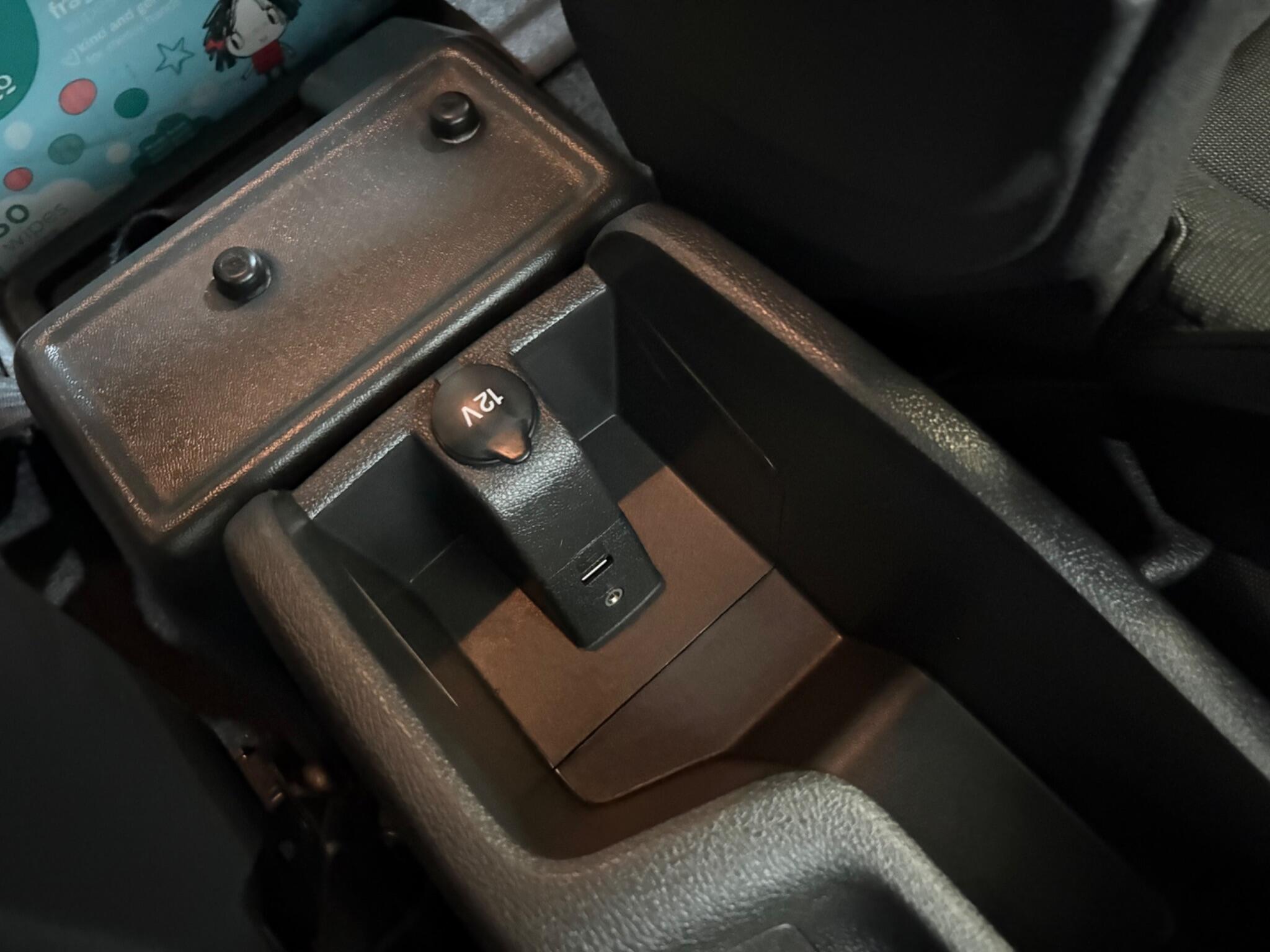 Ford Tourneo Connect view 22
