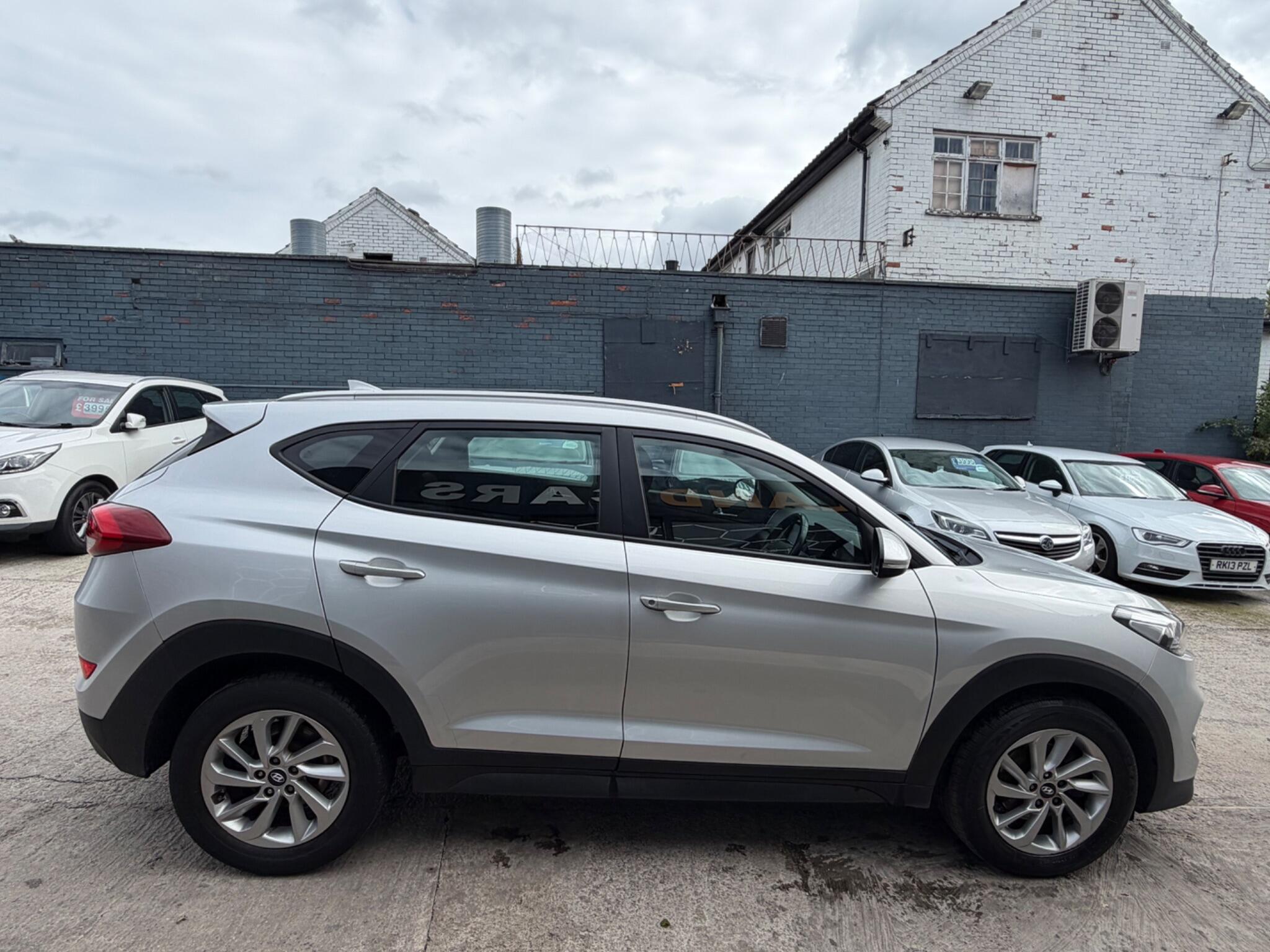 Hyundai Tucson view 8