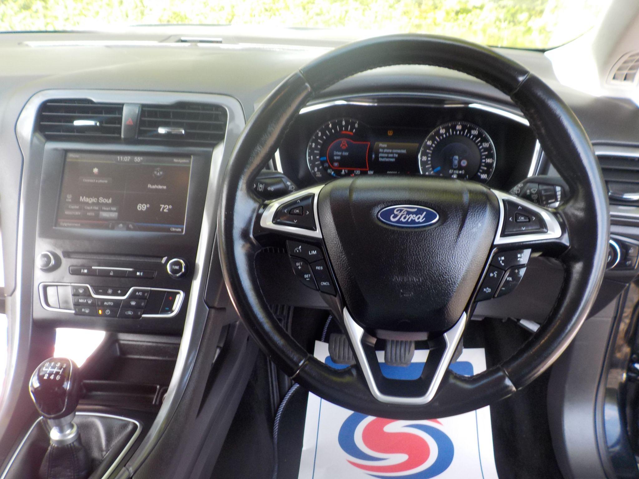 Ford Mondeo 2.0 TDCi Titanium Euro 6 (s/s) 5dr