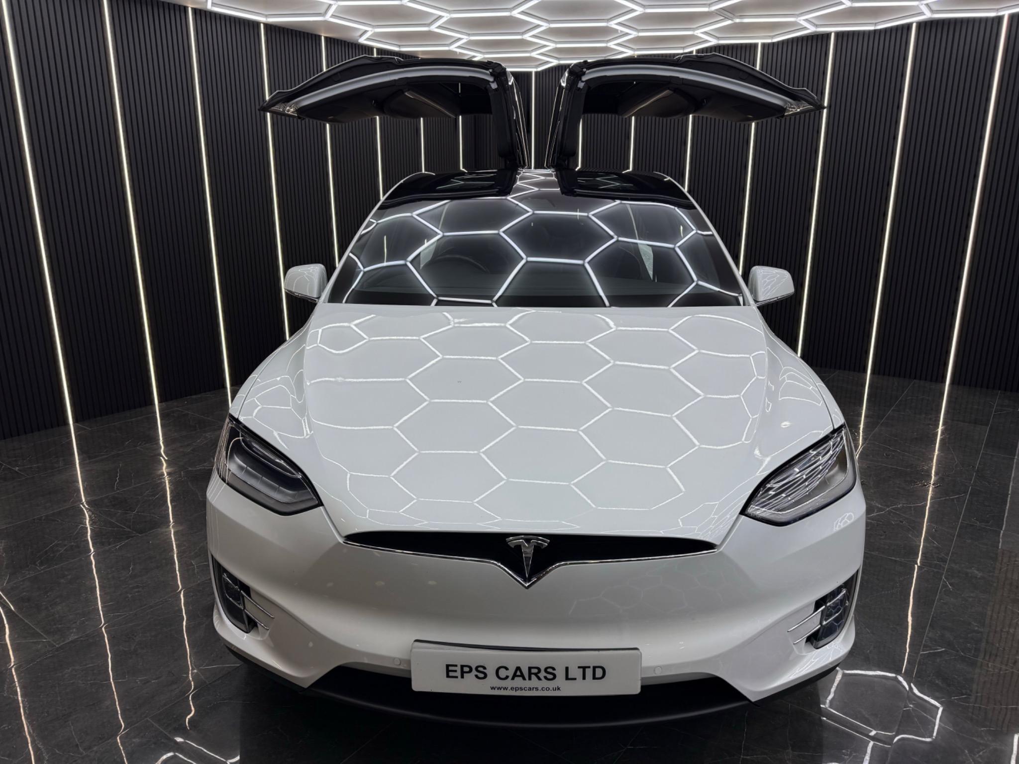 Tesla Model X view 4