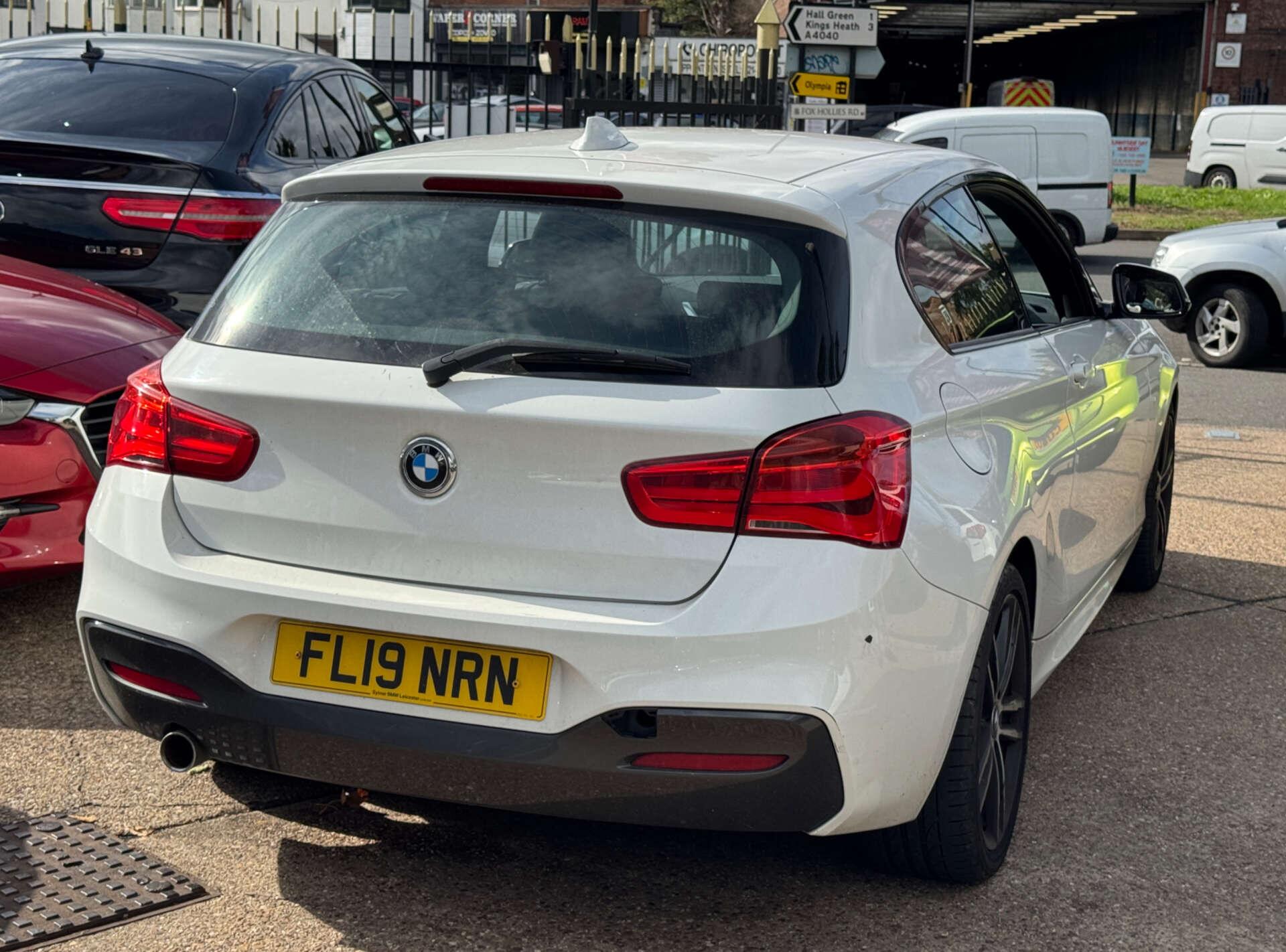 BMW 1 Series view 5