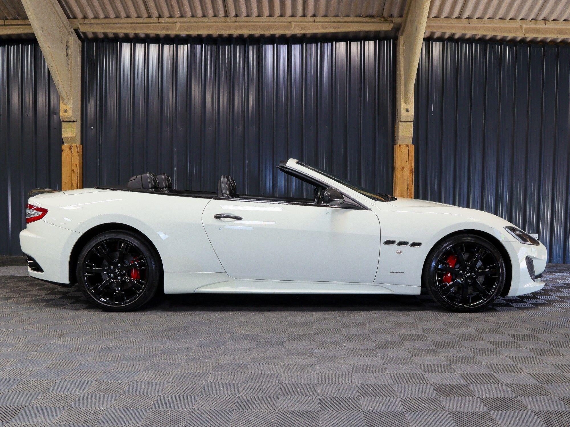 Maserati Grancabrio view 47