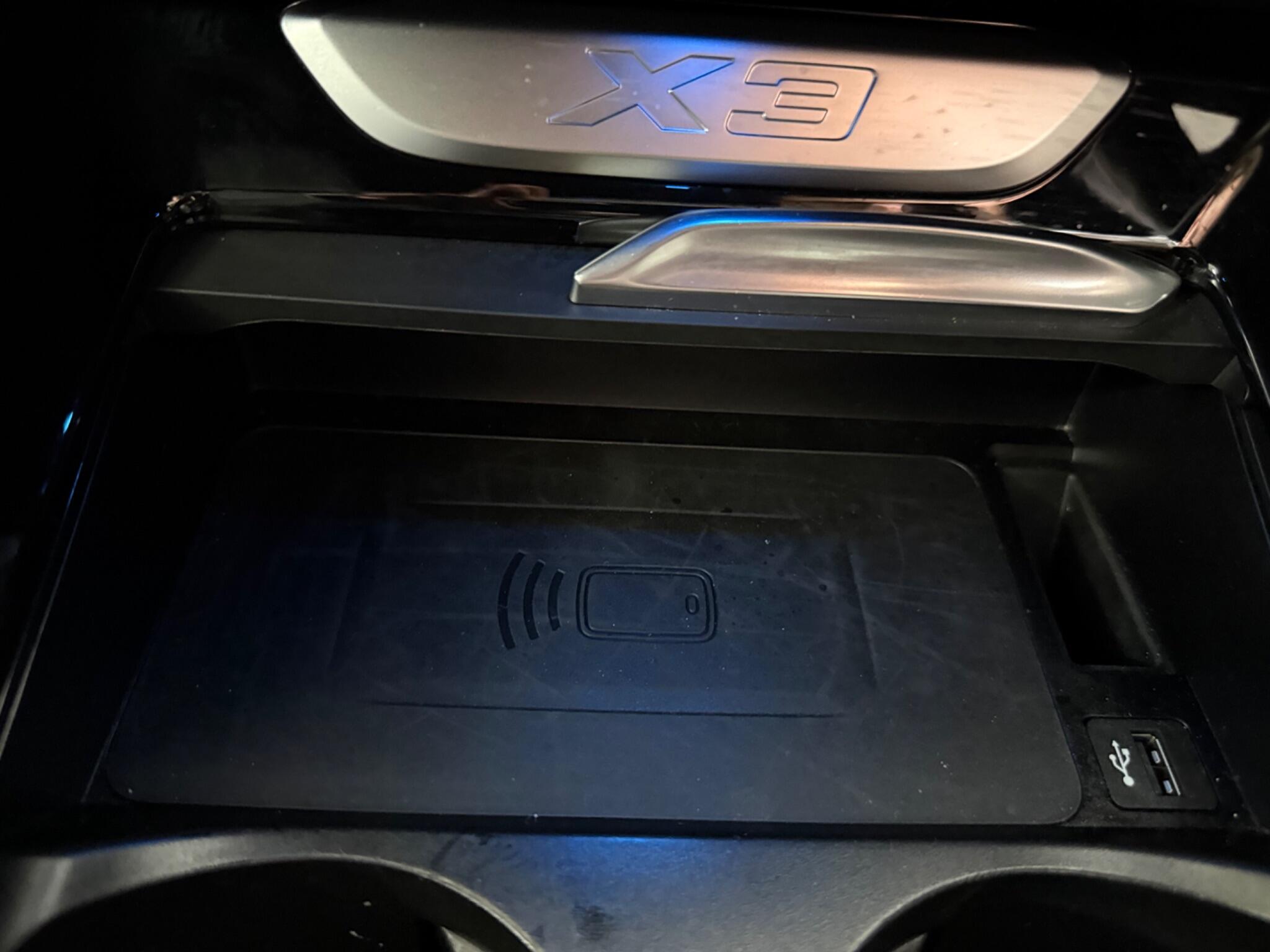 BMW X3 view 16