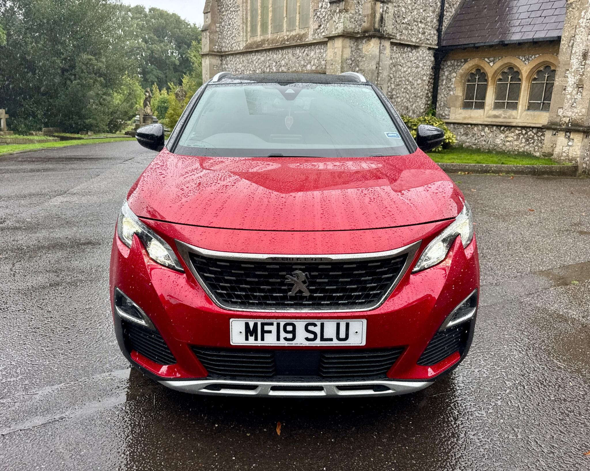 Peugeot 3008 view 2