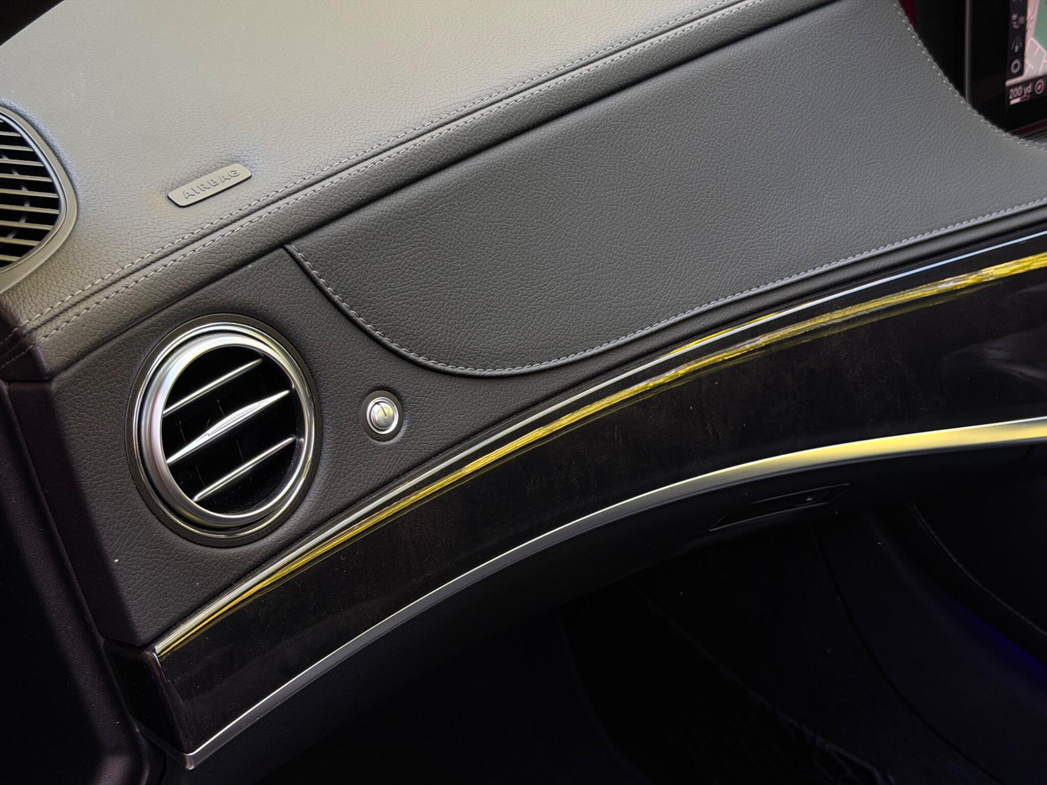 Mercedes-Benz S-Class view 24