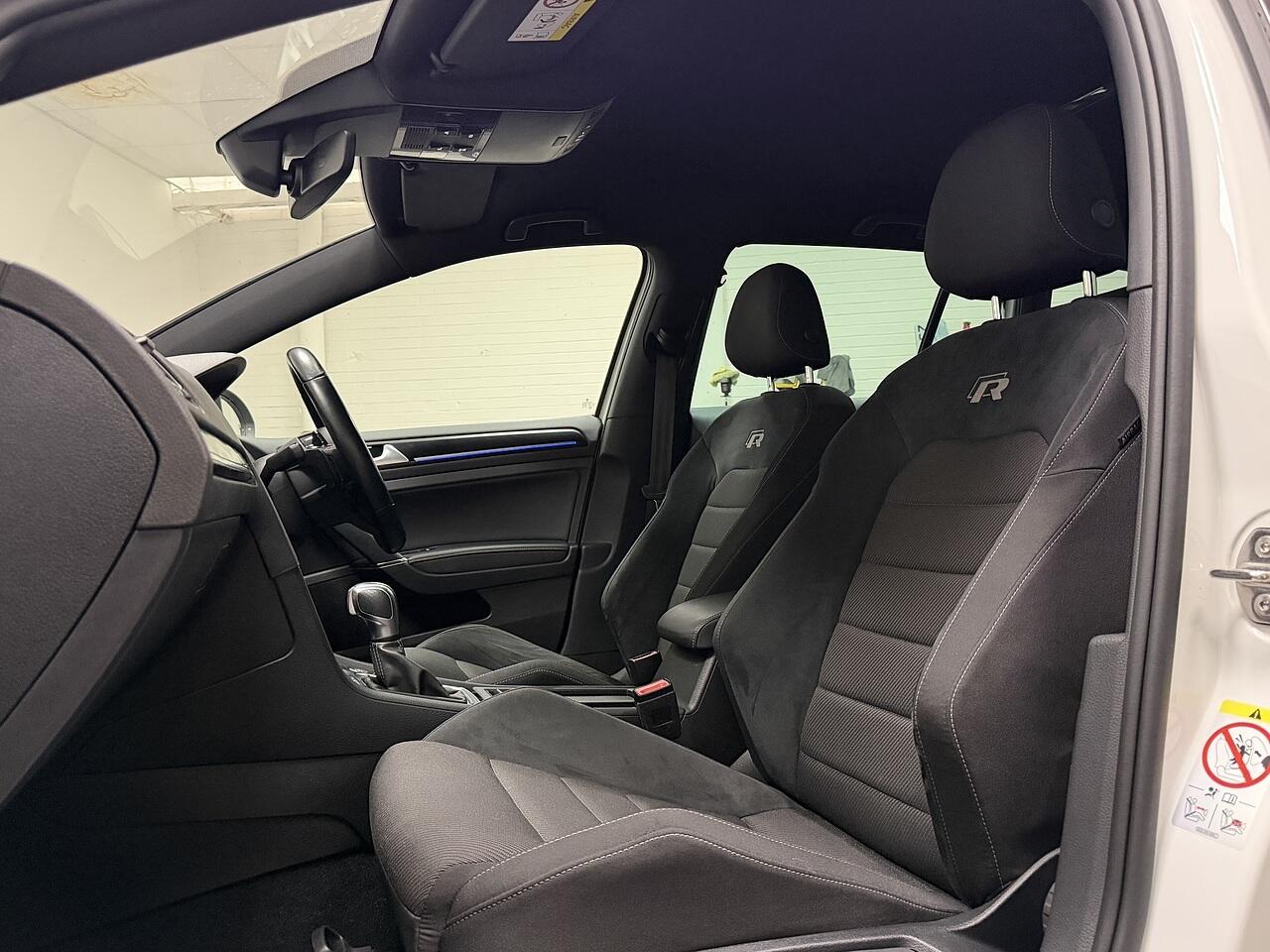 Volkswagen Golf view 21