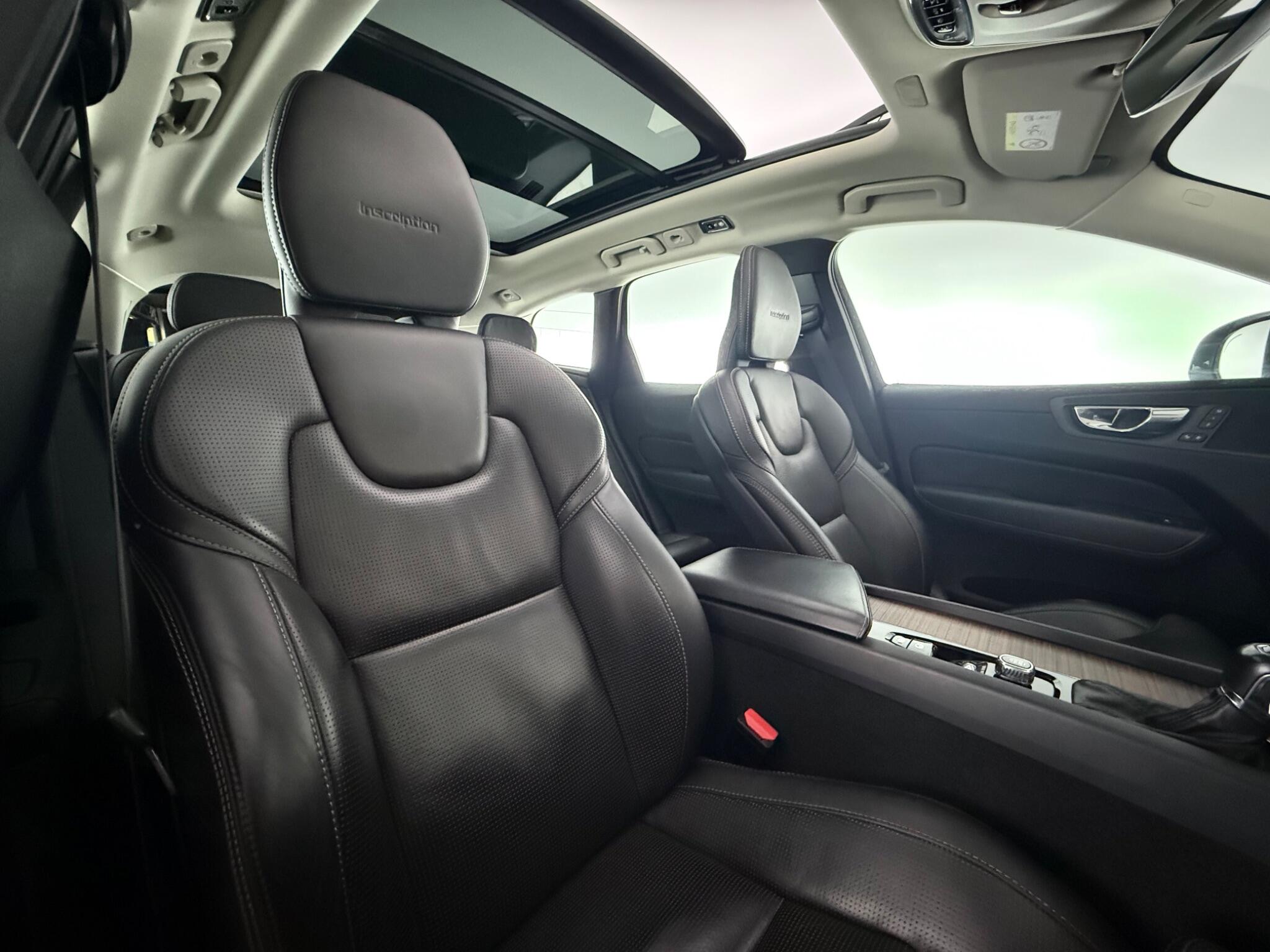 Volvo XC60 view 33