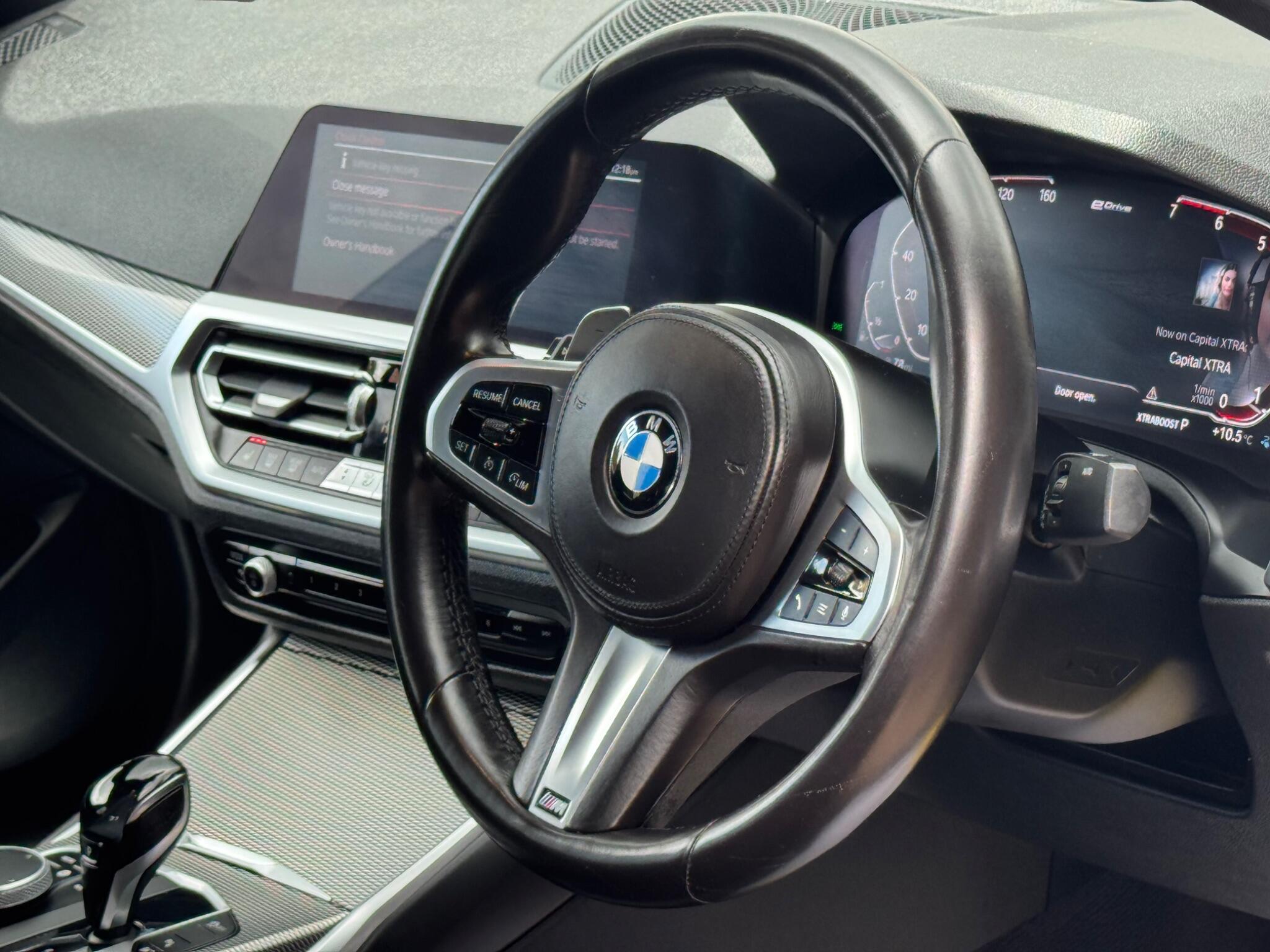 BMW 3 Series view 13
