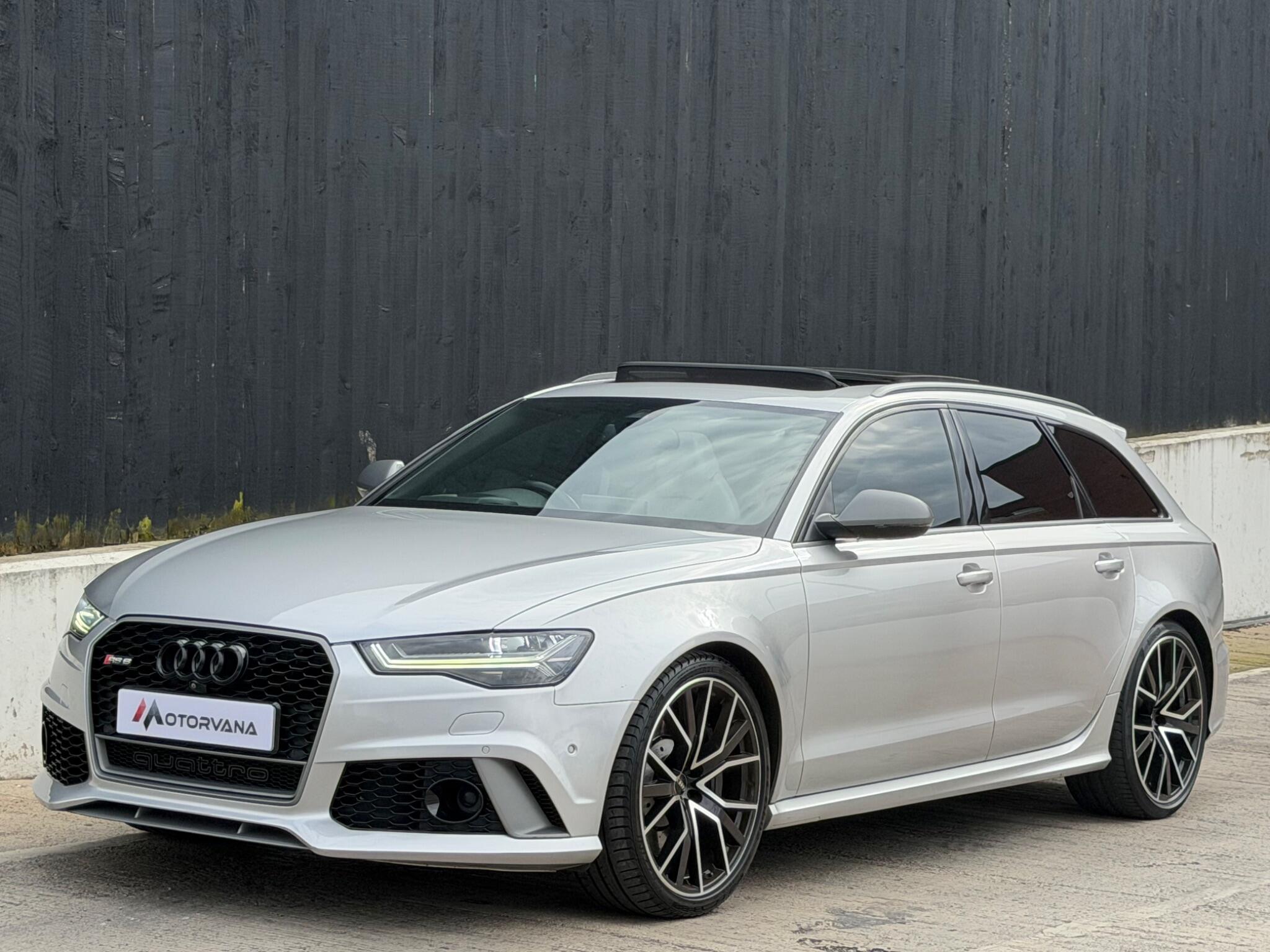 Audi RS6 view 8