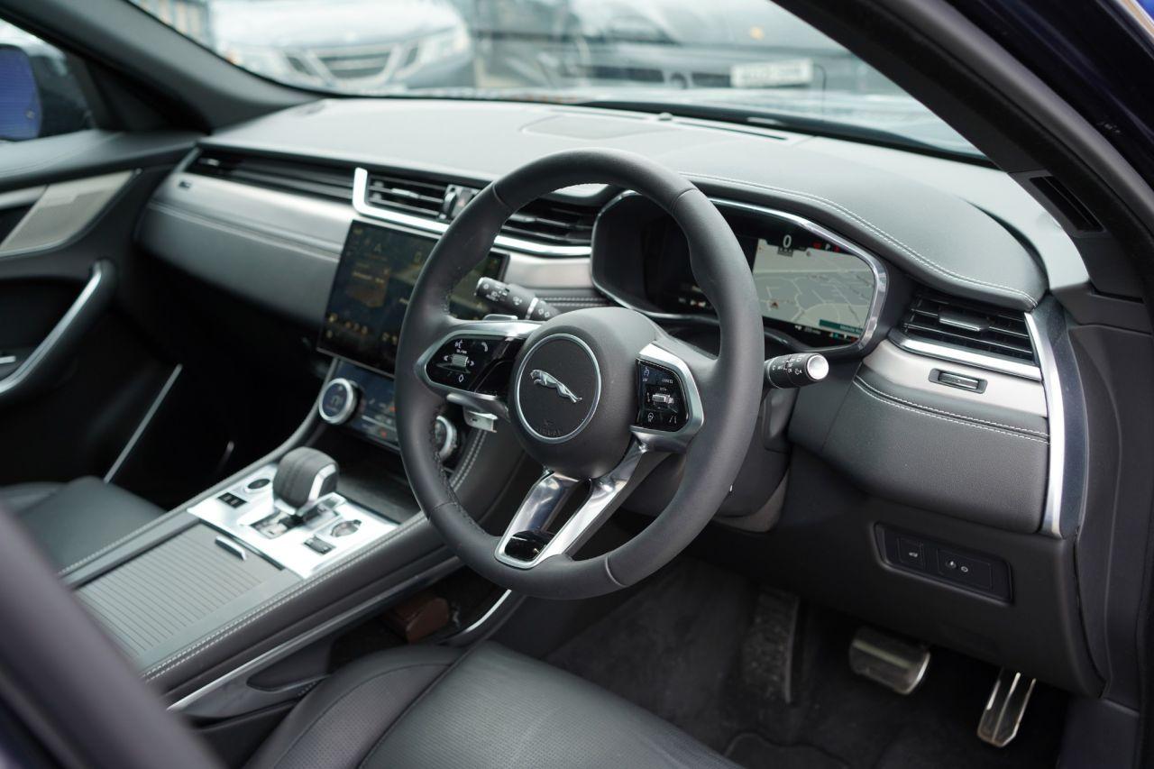 Jaguar F-Pace view 13
