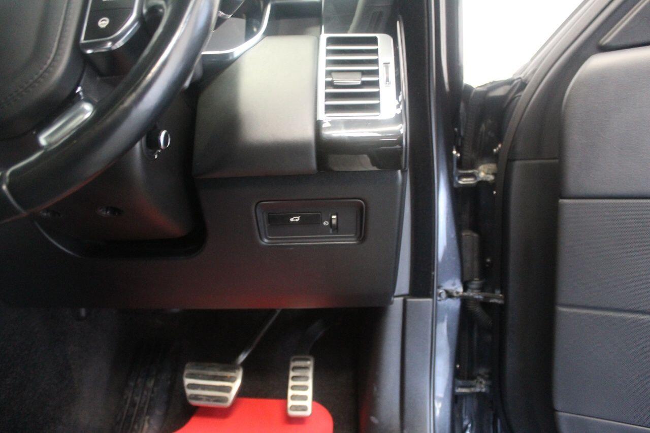 Land Rover Range Rover view 52