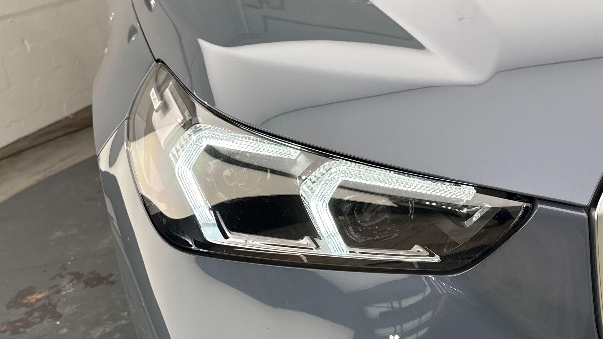 BMW Ix1 view 24