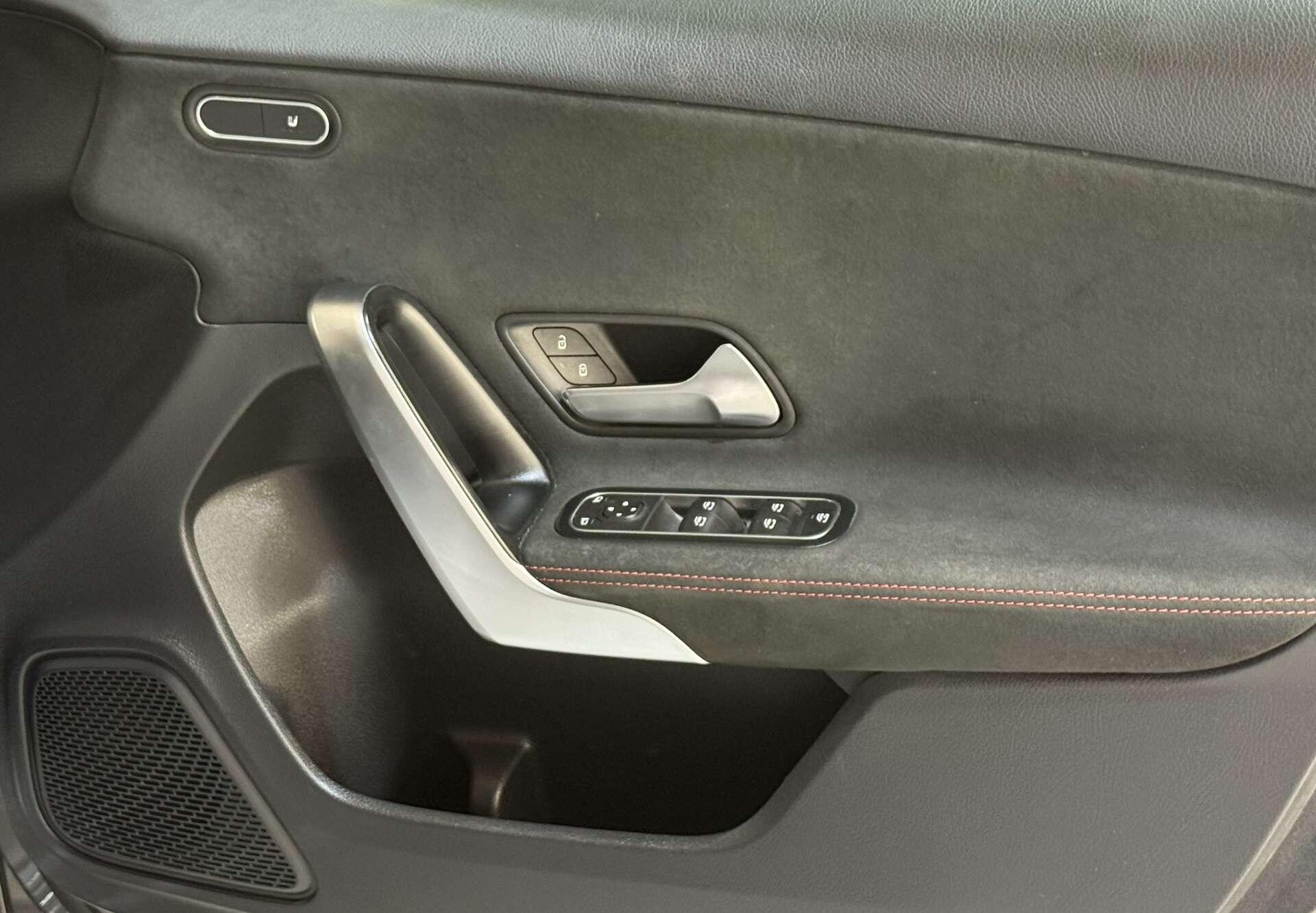Mercedes-Benz A Class view 23