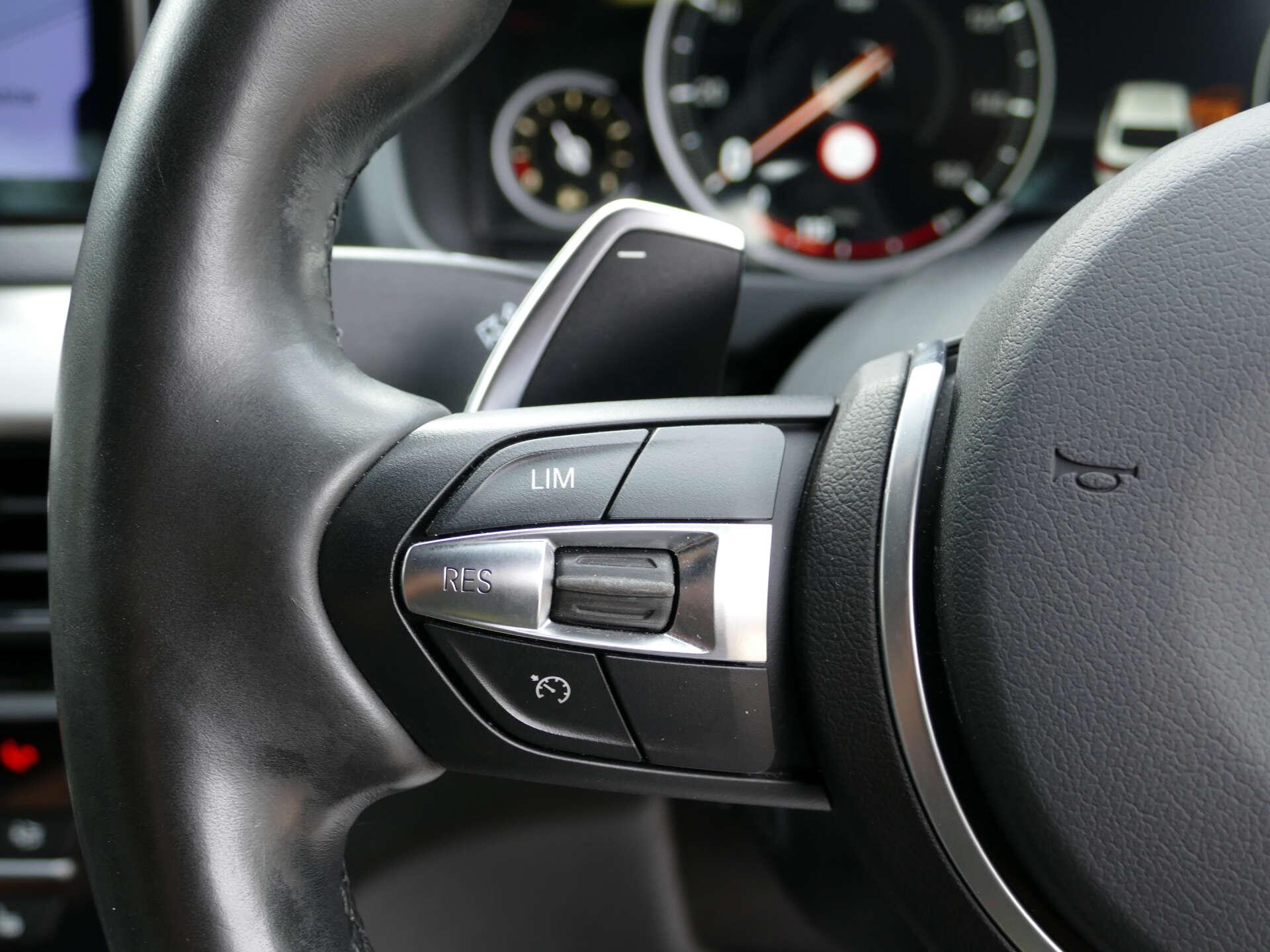 BMW X6 view 40