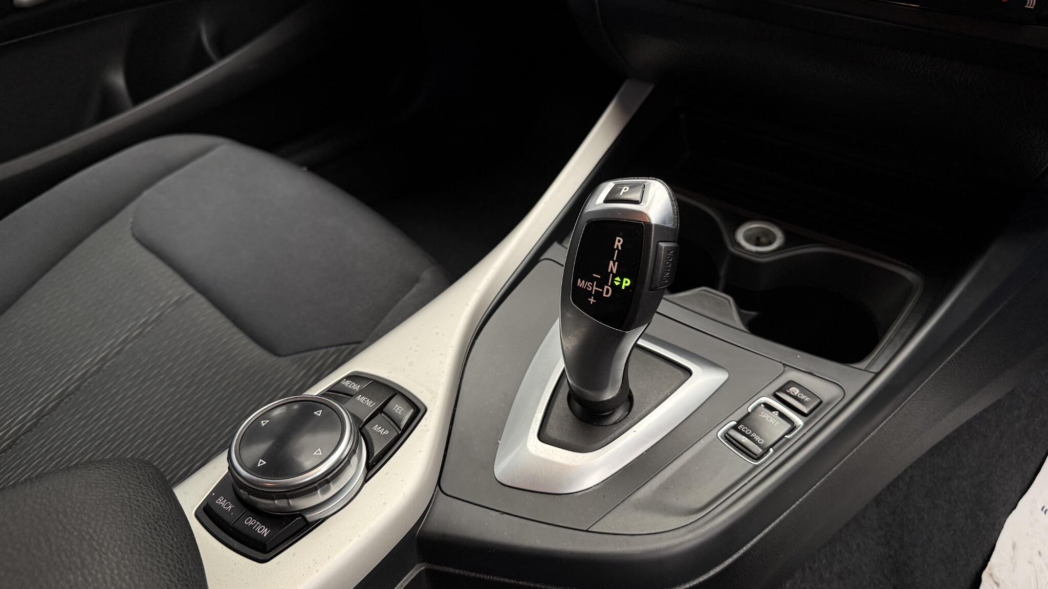 BMW 1 Series view 20