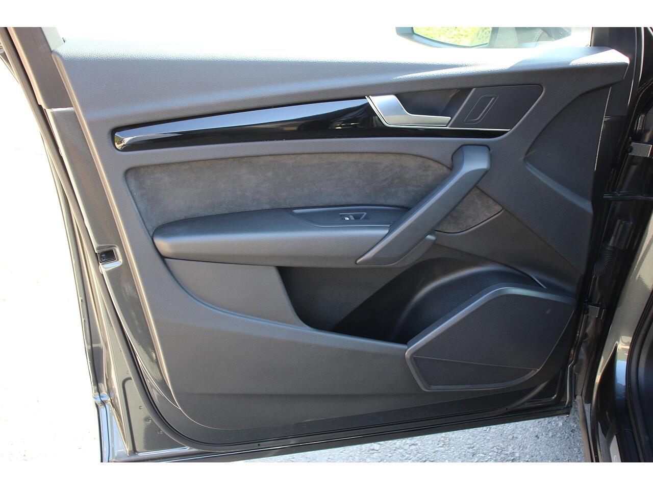 Audi Q5 view 33