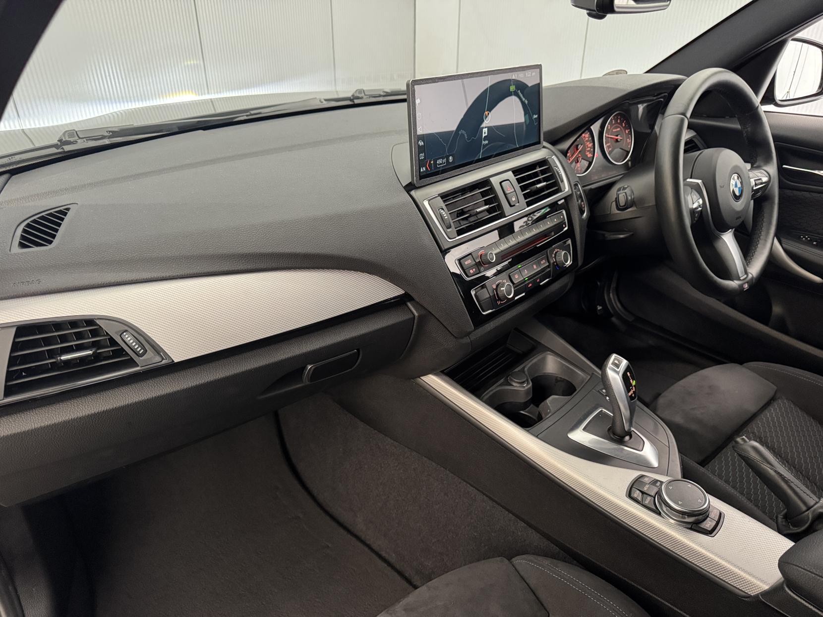 BMW 1 Series view 58