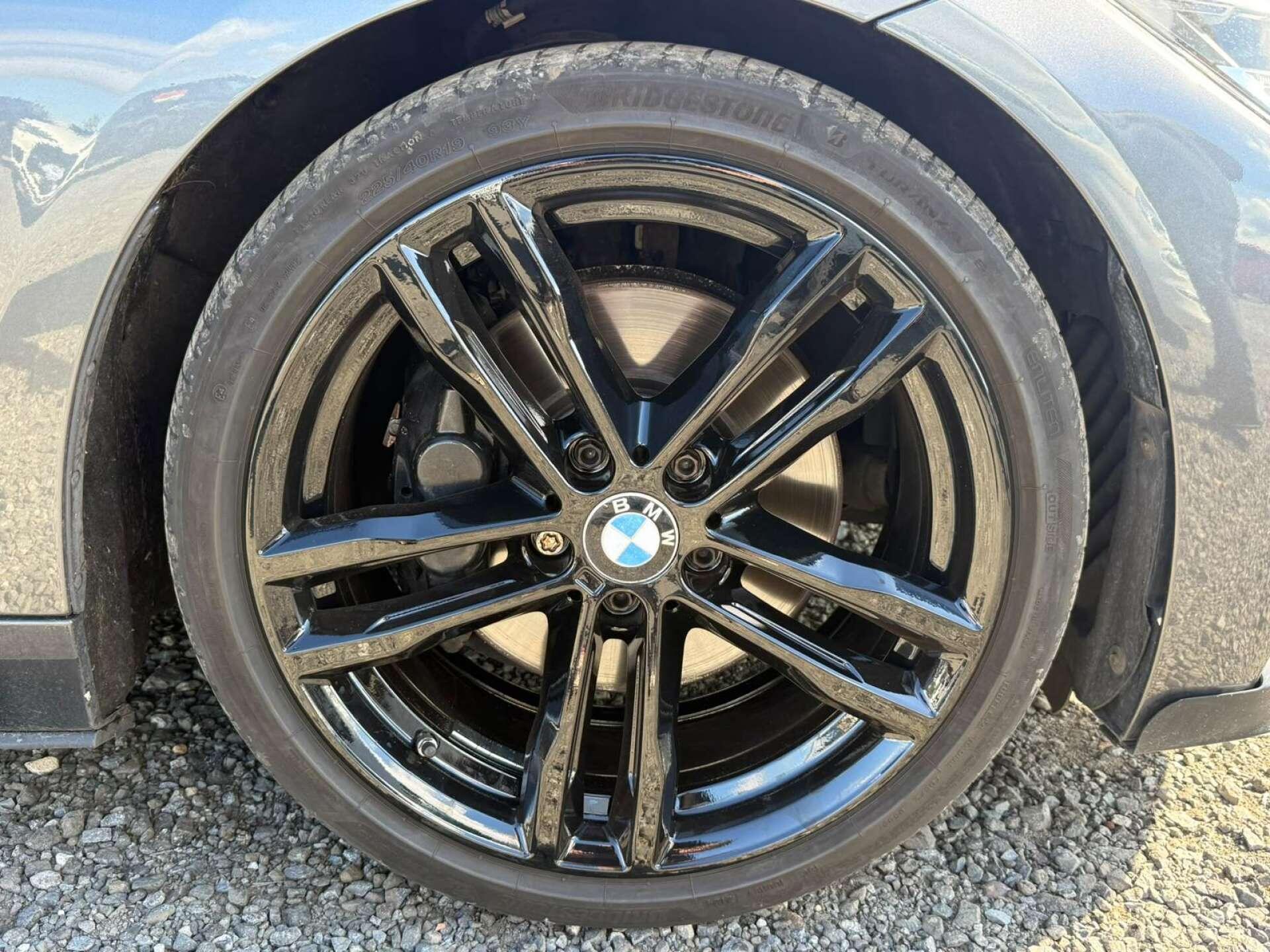 BMW 4 Series view 11