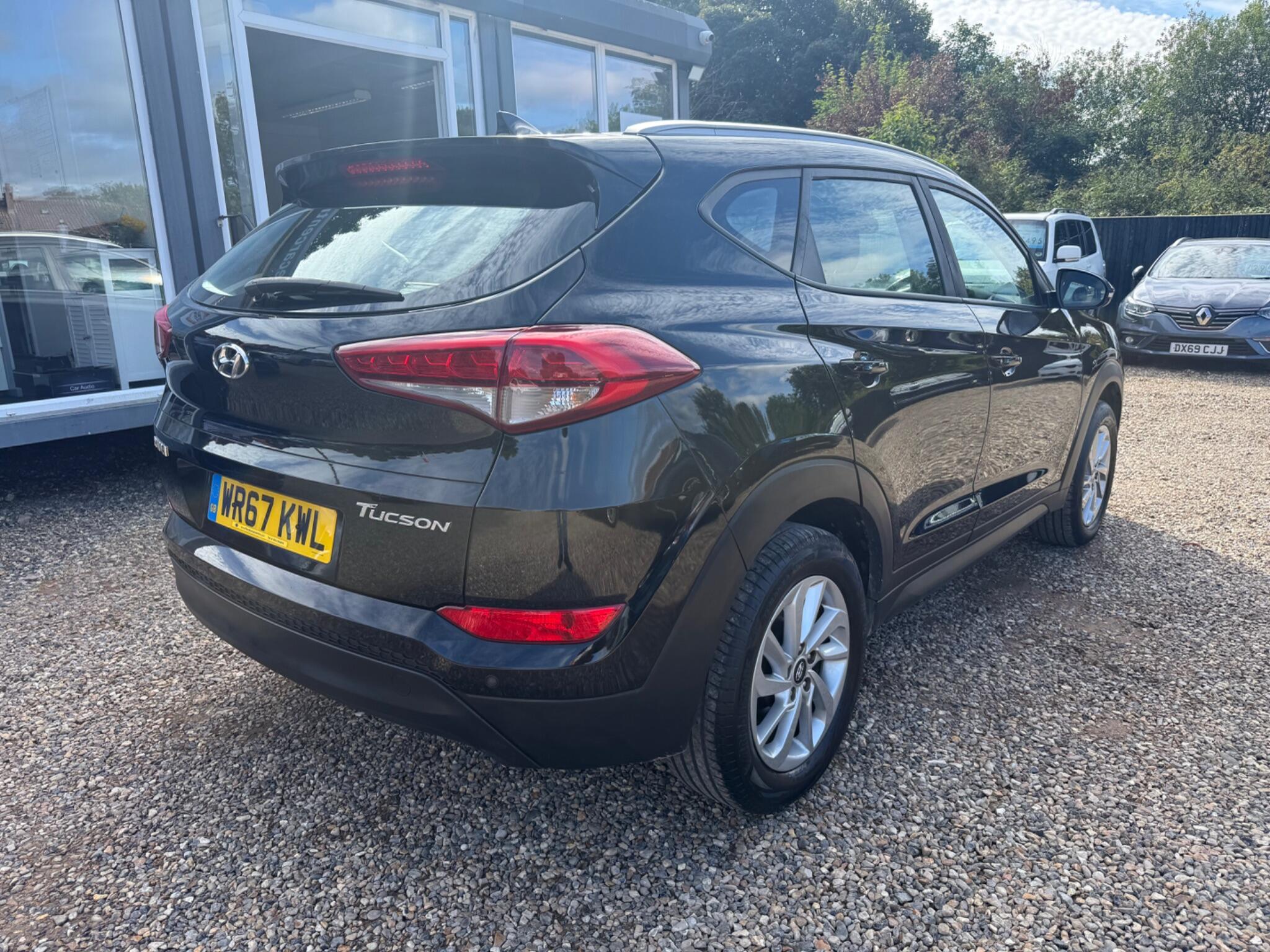 Hyundai Tucson view 3