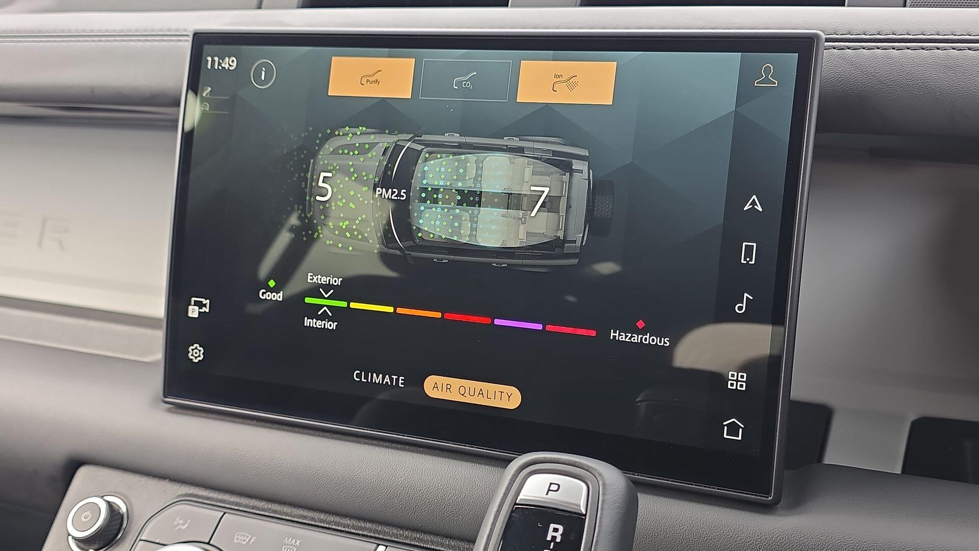Land Rover Defender view 34