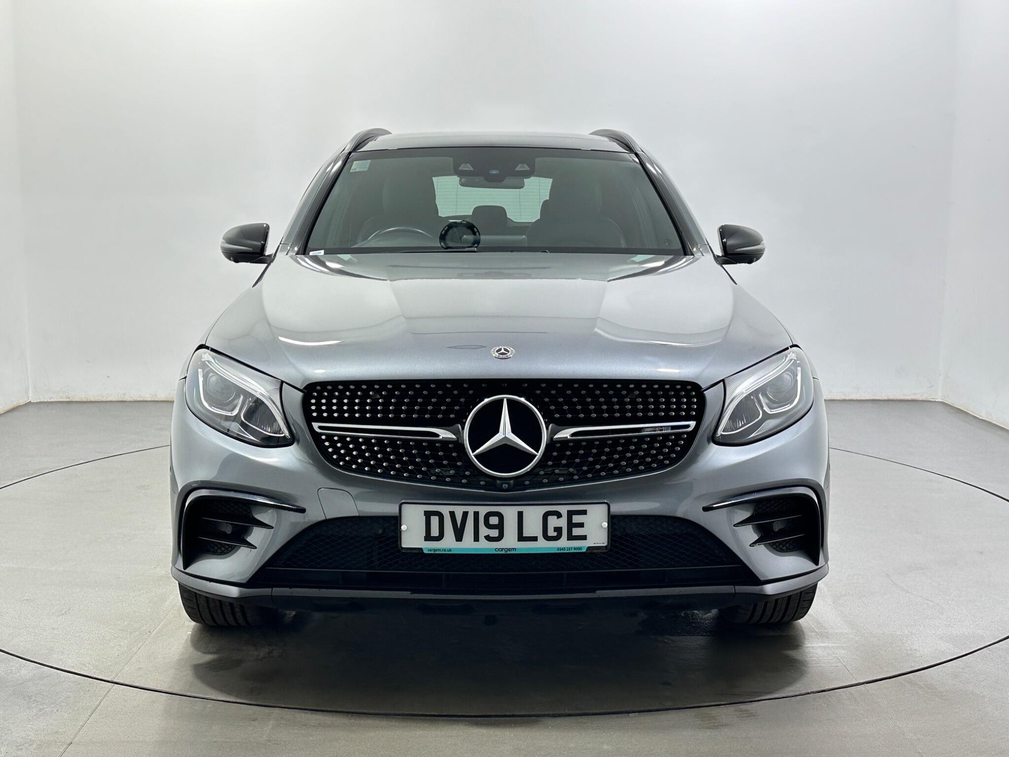Mercedes-Benz GLC view 3