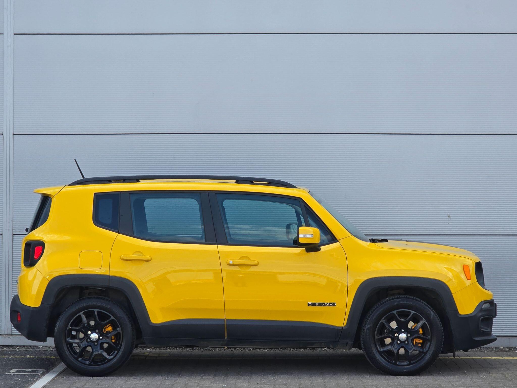 Jeep Renegade view 8