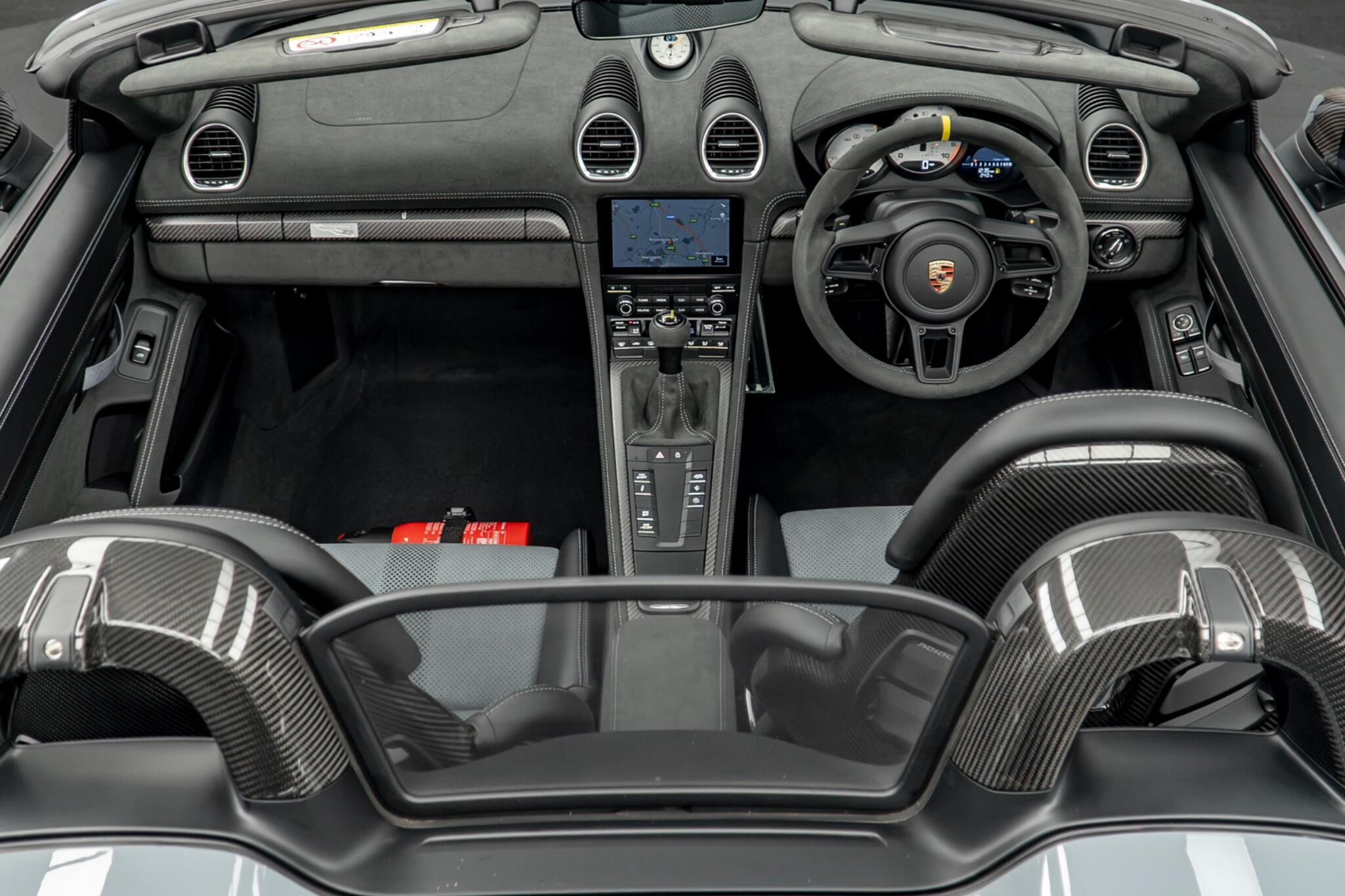 Porsche 718 Spyder view 43