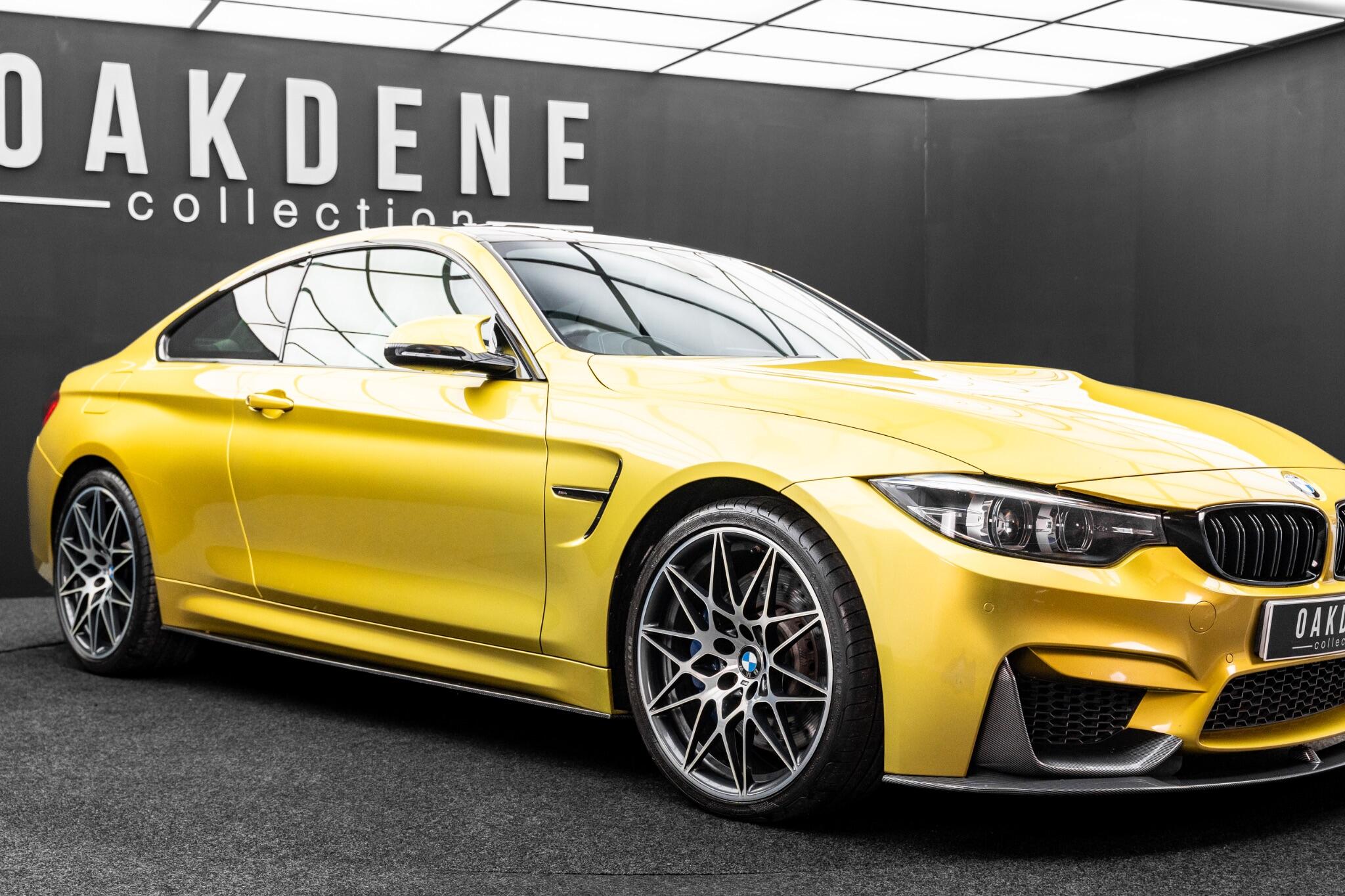 BMW M4 view 22