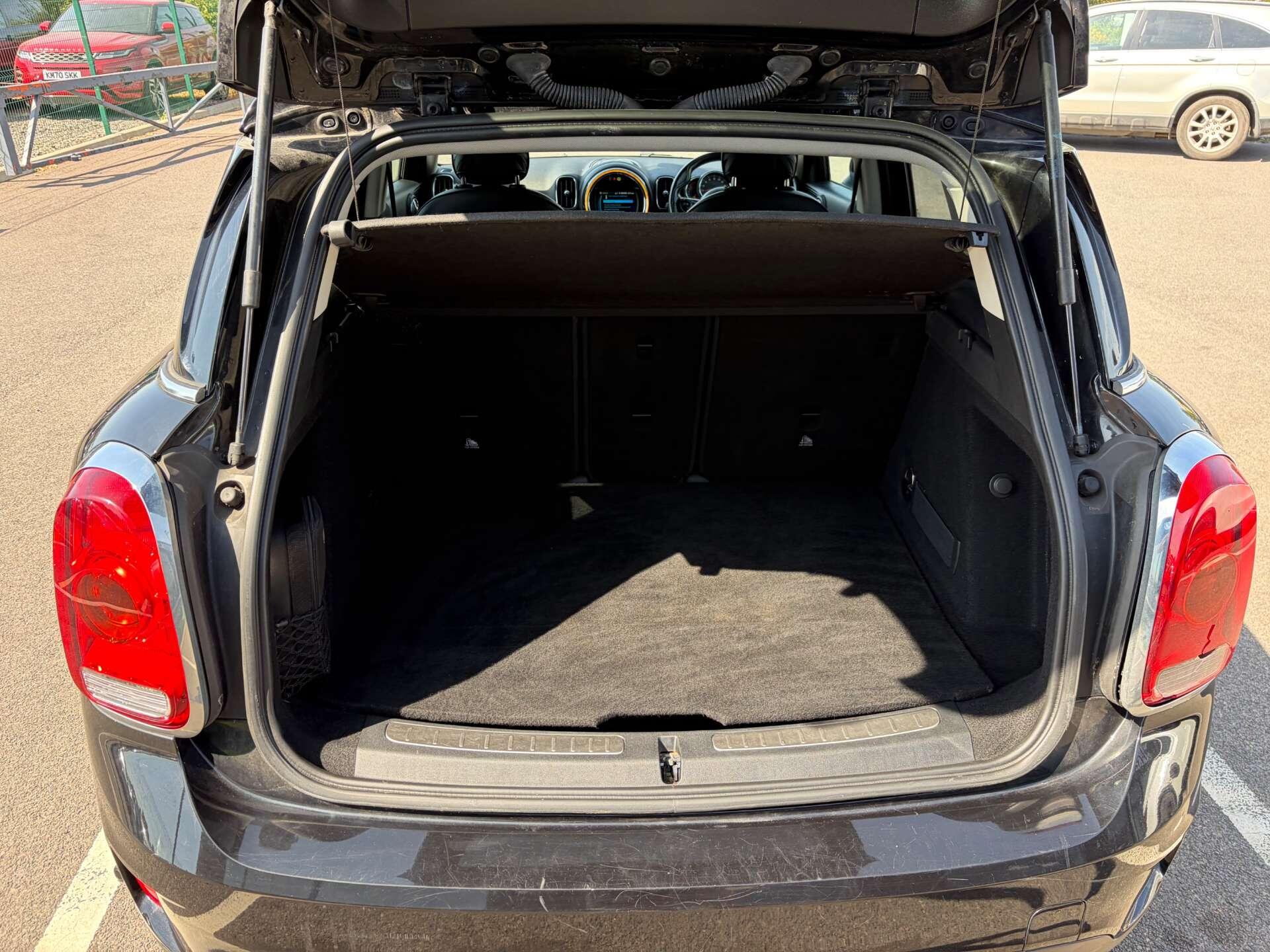 Mini Countryman view 25