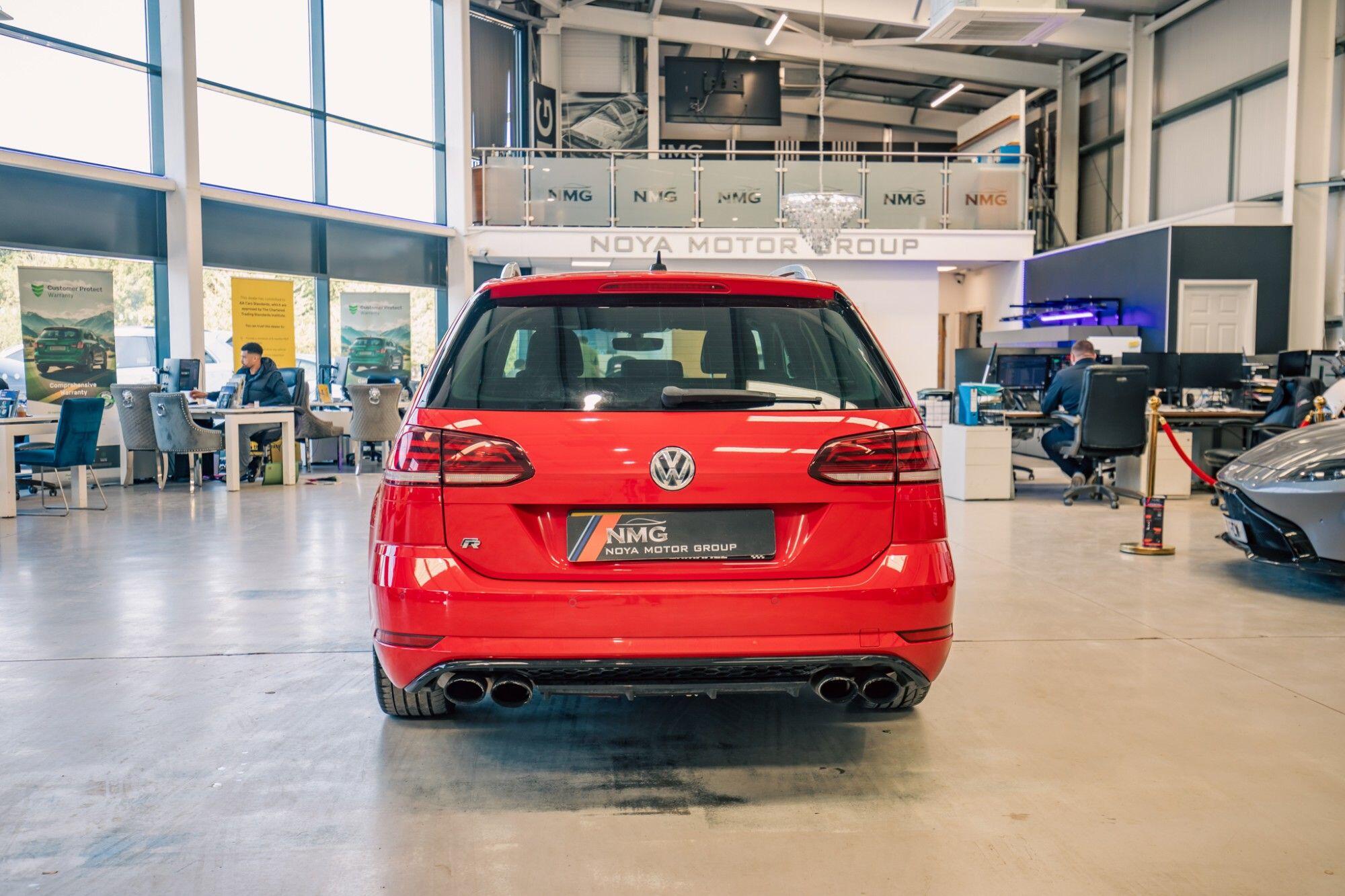 Volkswagen Golf view 32